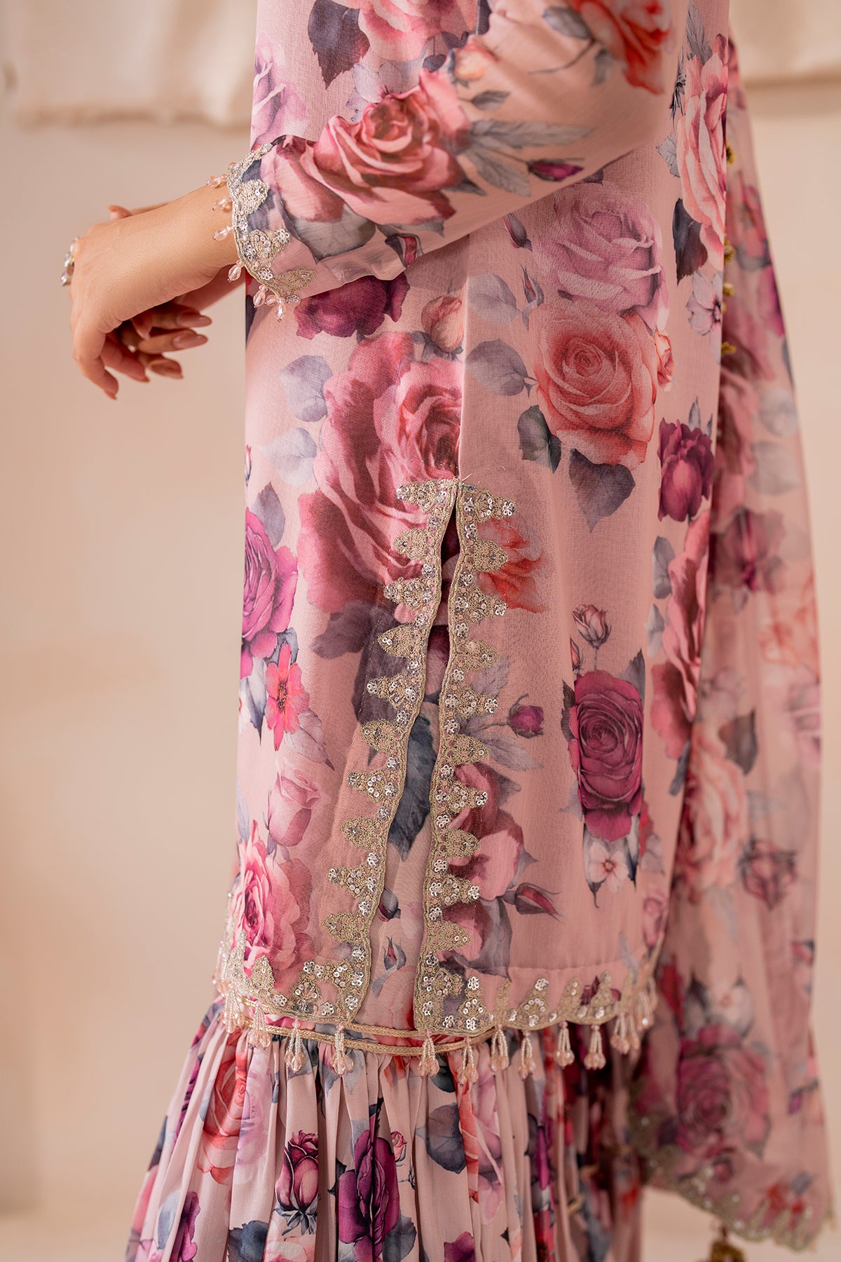 EMBROIDERED CHIFFON SF-708