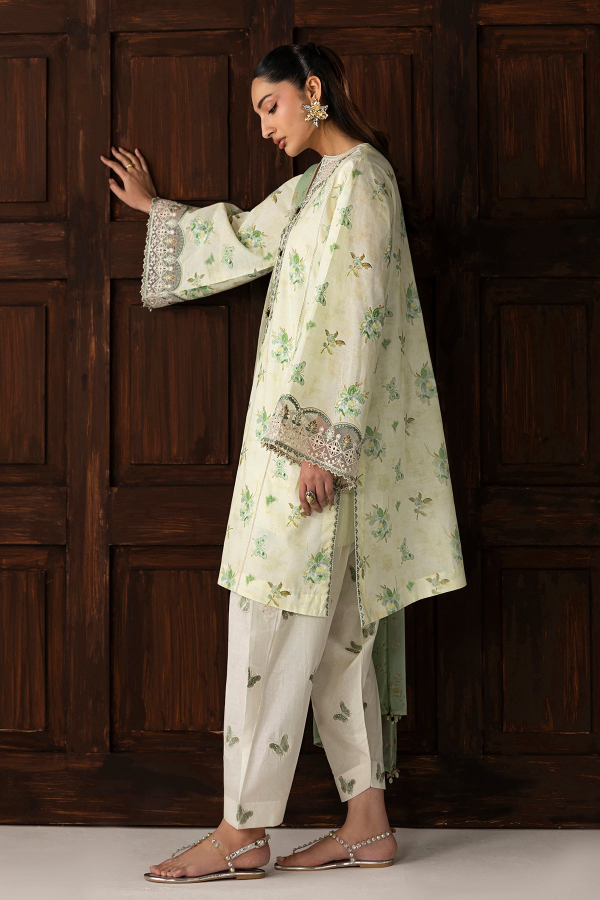 EMBROIDERED LAWN UF-4420