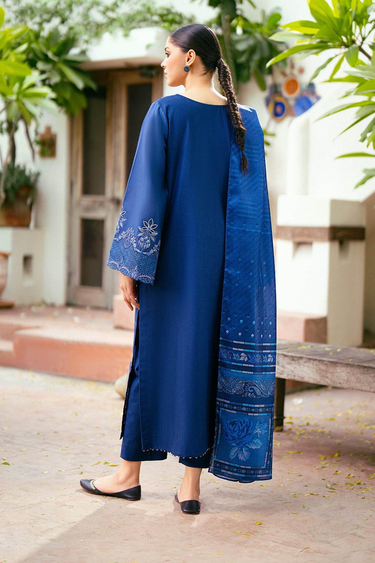 EMBROIDERED KHADDAR UF-774