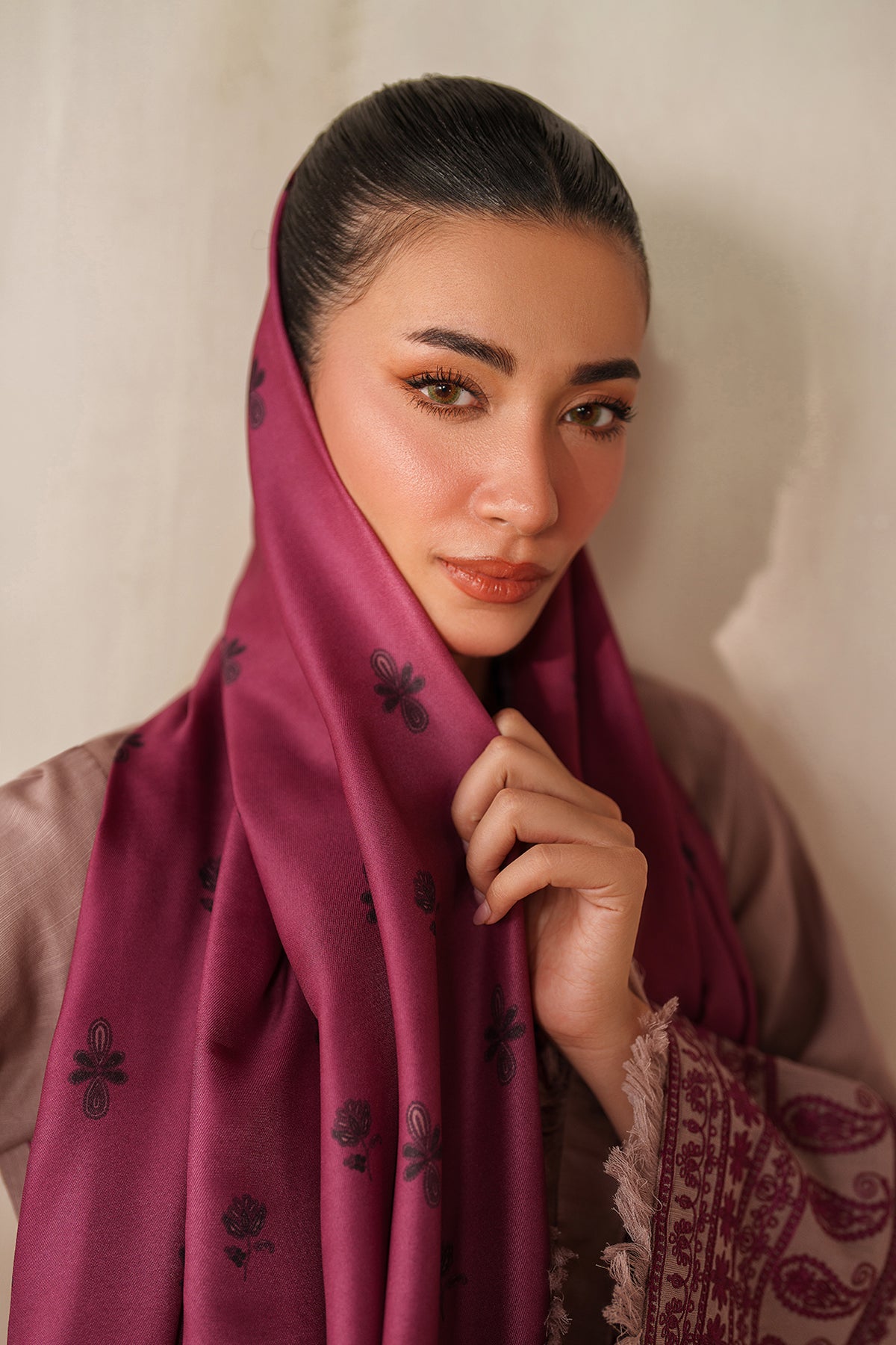 EMBROIDERED KHADDAR SF-4353