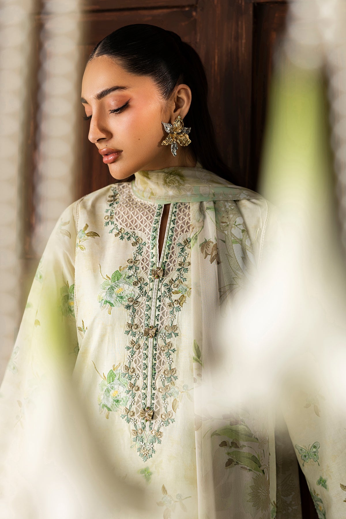 EMBROIDERED LAWN UF-4420