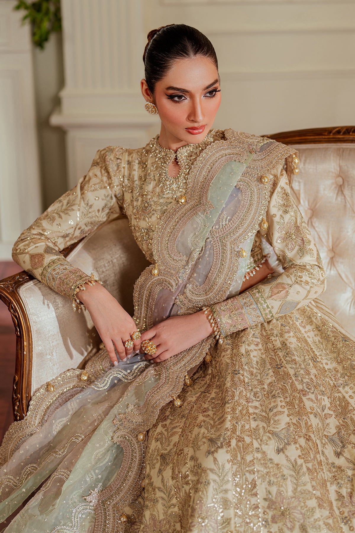 EMBROIDERED NET CH13-06 STITCHED