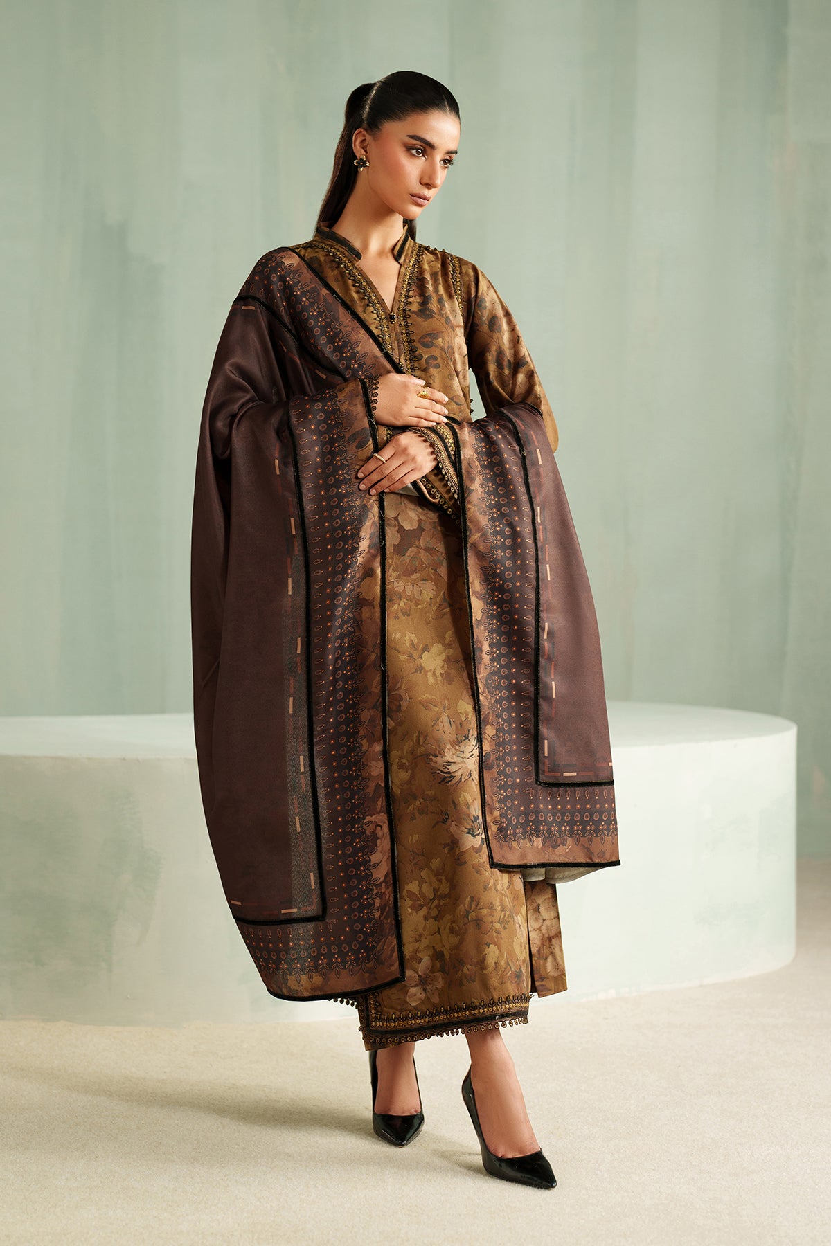 EMBROIDERED KHADDAR SF-4324