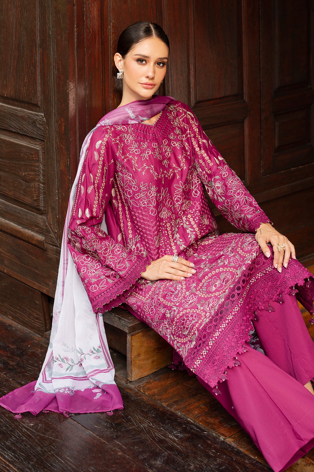EMBROIDERED LAWN UF-4263