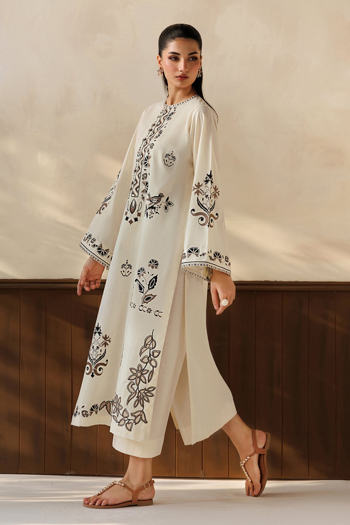EMBROIDERED SELF JAQUARD SF-4504