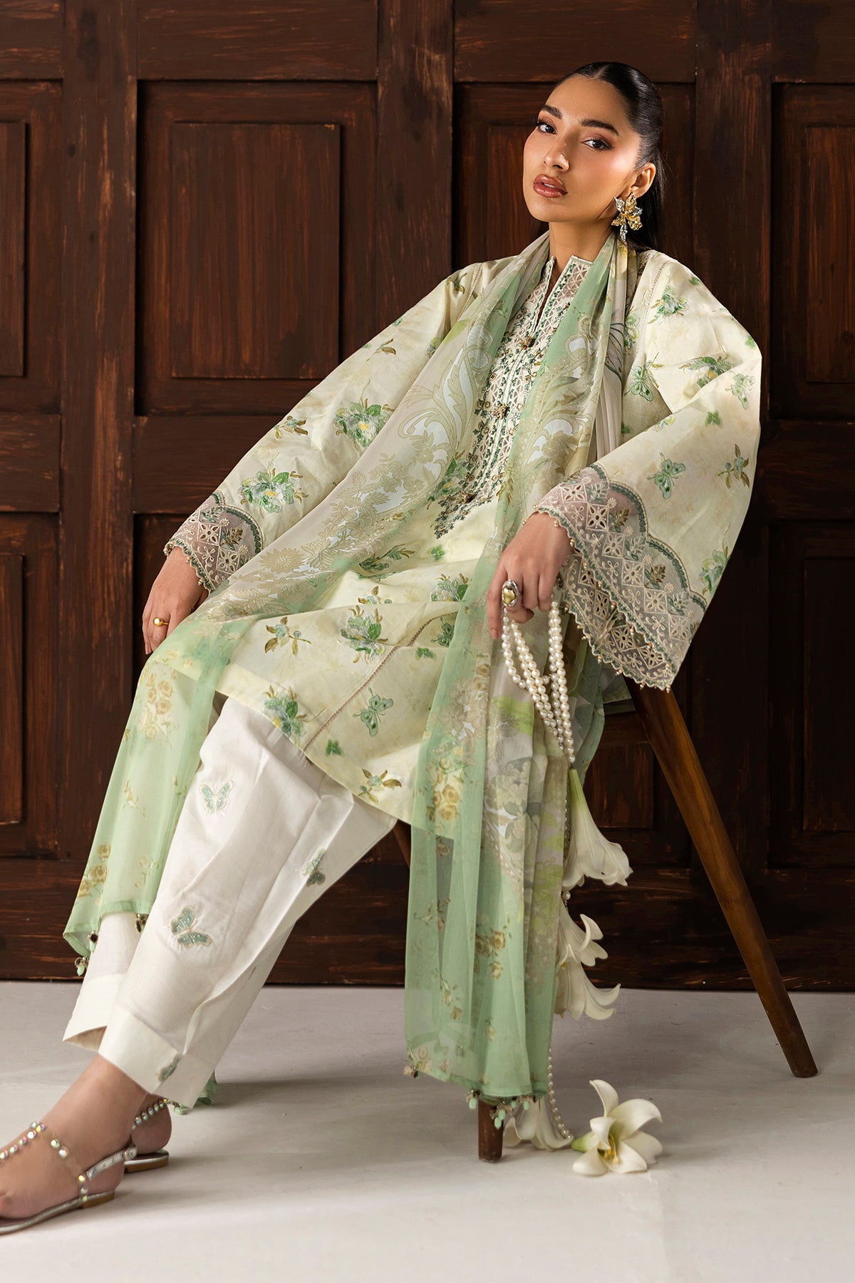 EMBROIDERED LAWN UF-4420