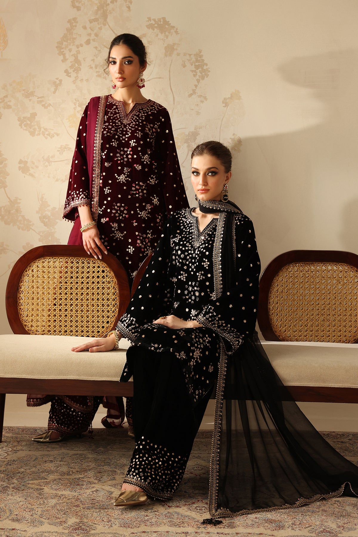 EMBROIDERED VELVET SF-4315