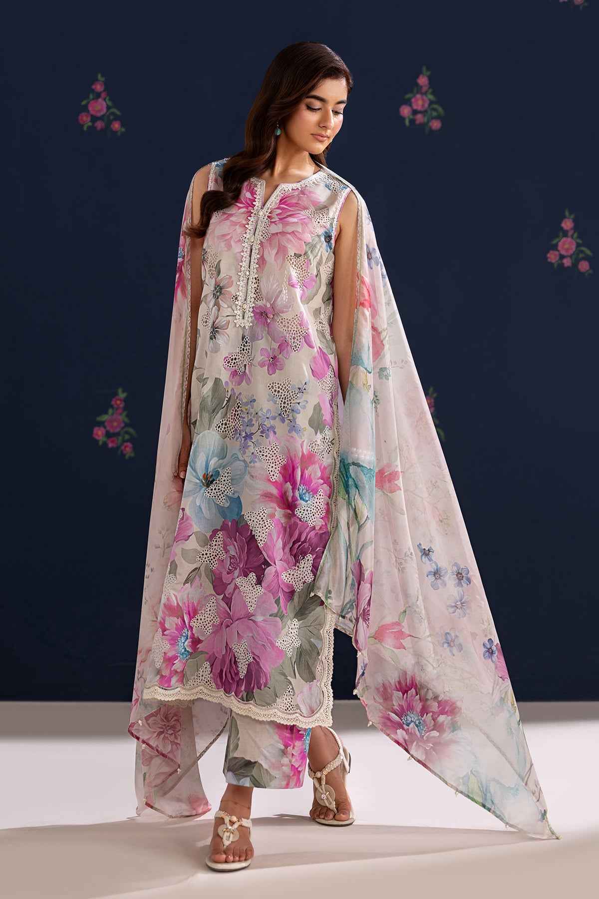 EMBROIDERED LAWN UF-4458