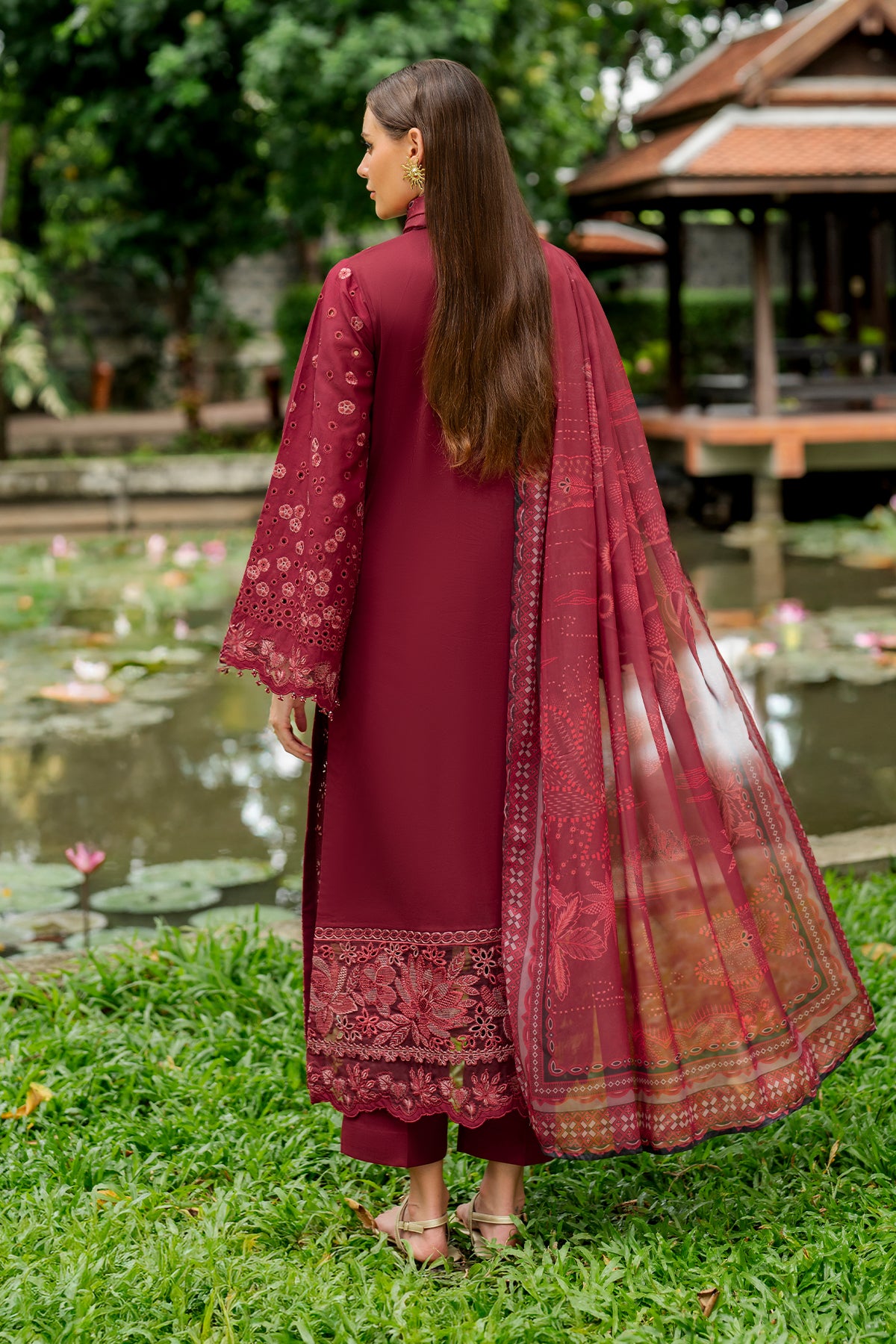 EMBROIDERED LAWN UF-4271