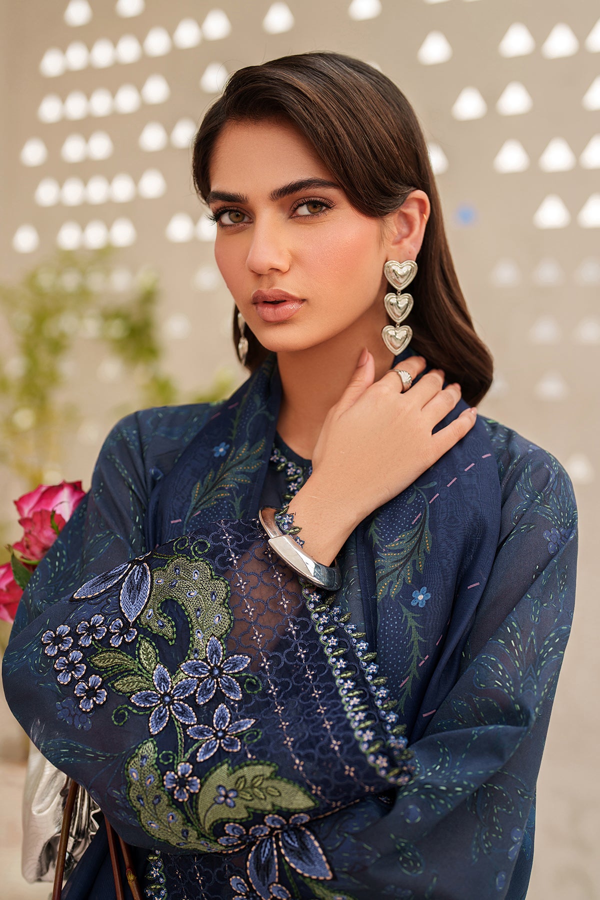EMBROIDERED LAWN SF-4404