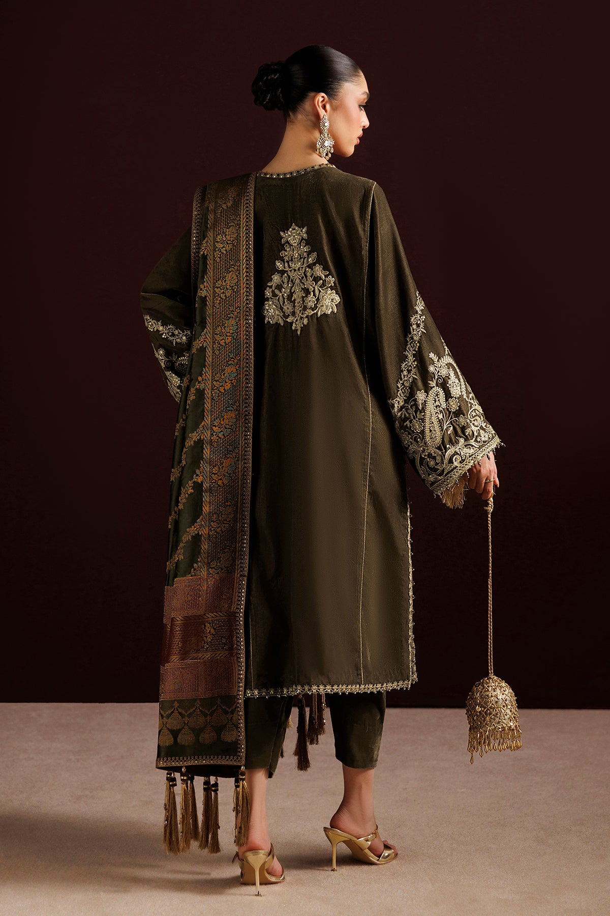EMBROIDERED VELVET SF-4553
