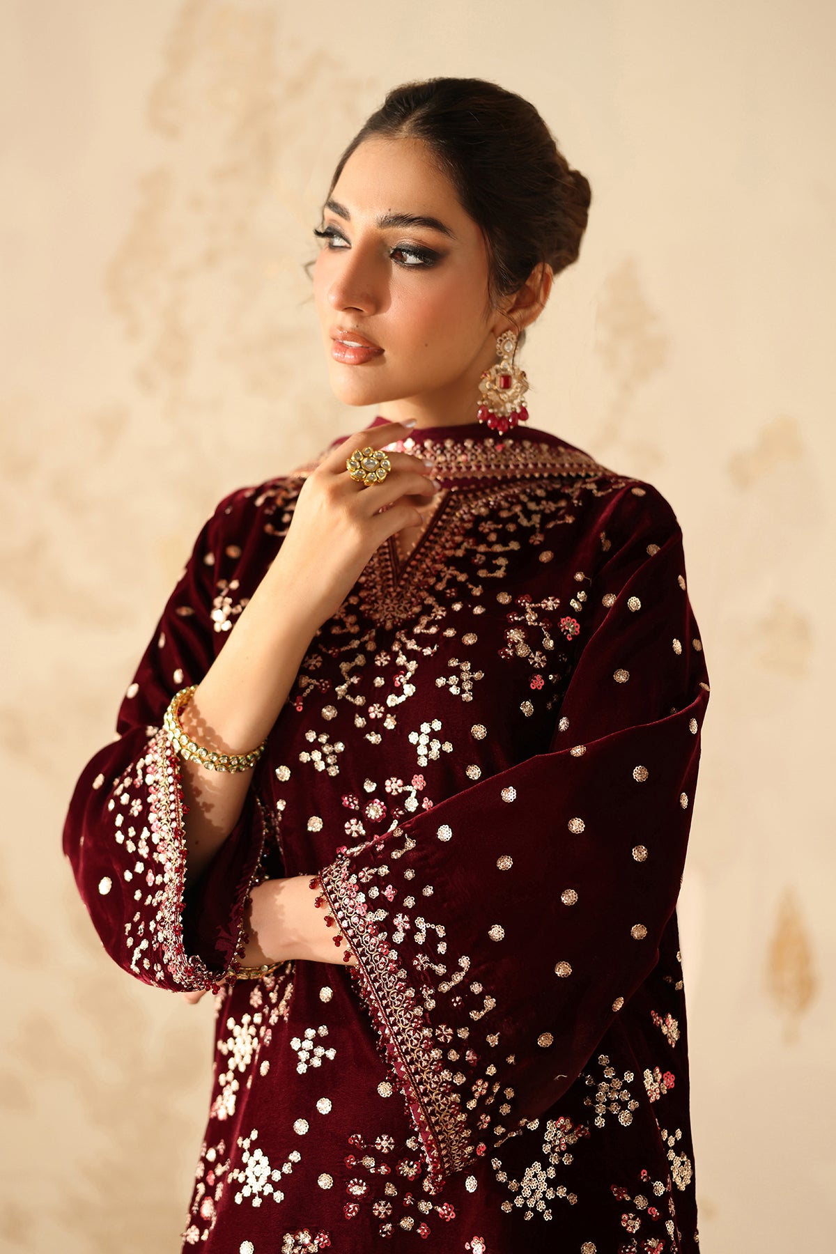 EMBROIDERED VELVET SF-4315