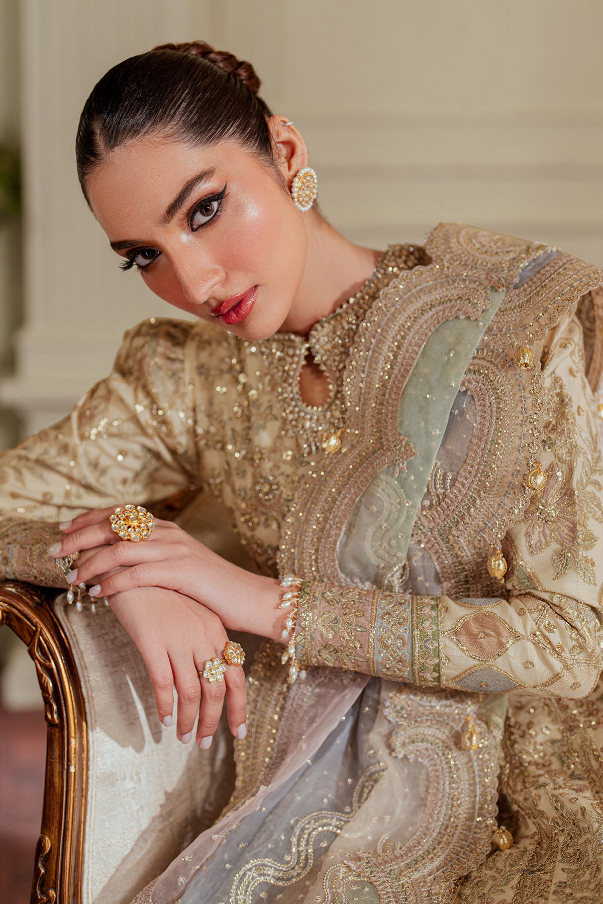 EMBROIDERED NET CH13-06 STITCHED