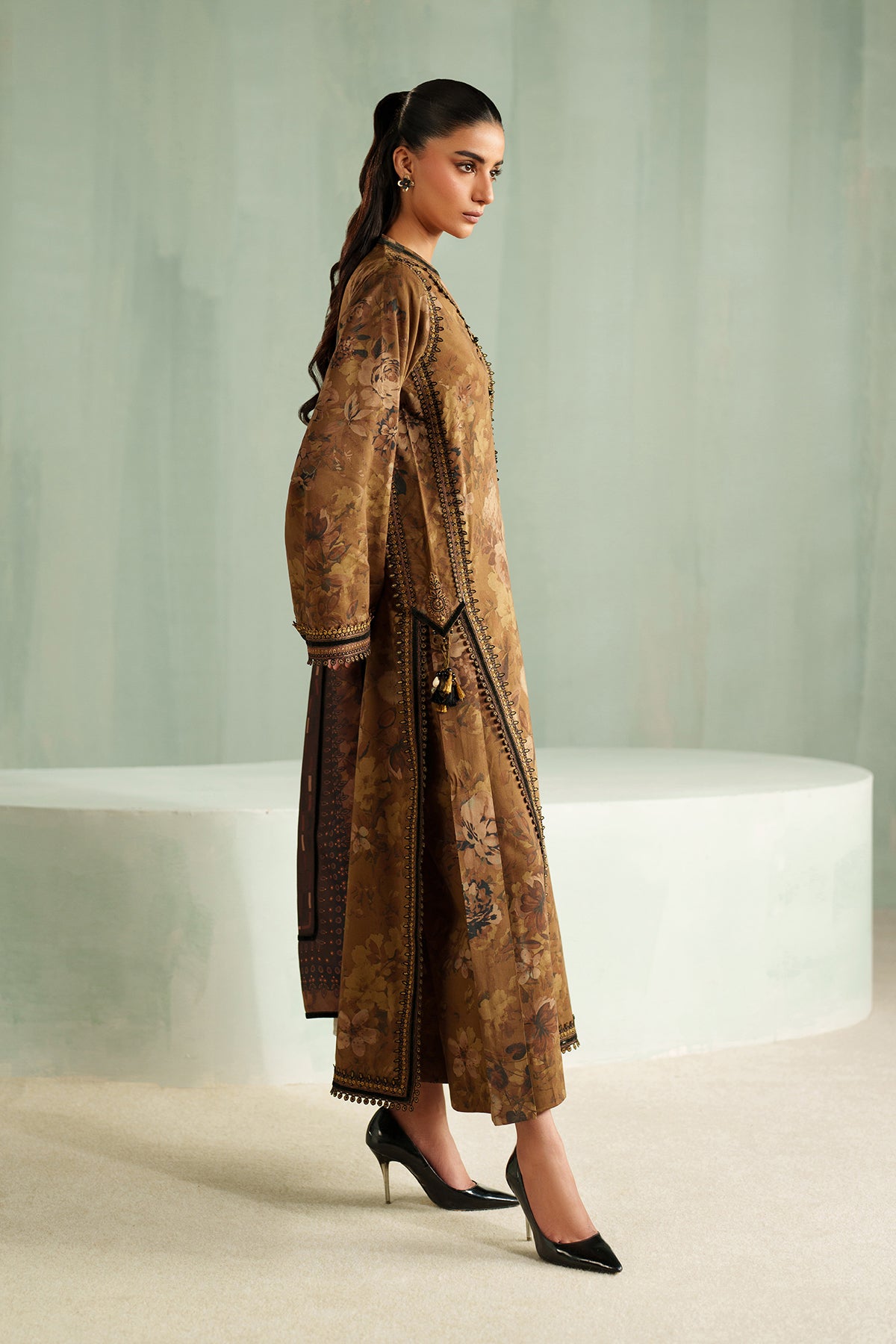 EMBROIDERED KHADDAR SF-4324