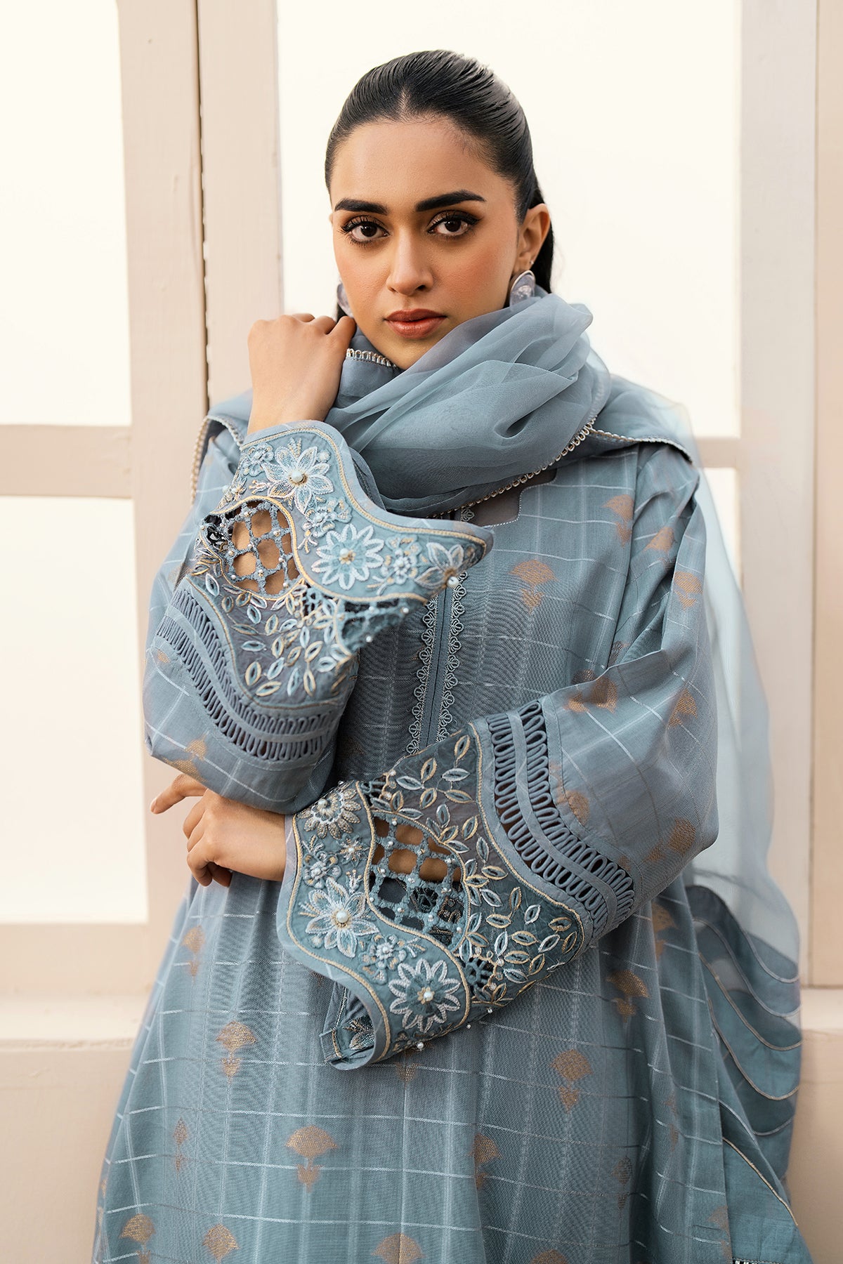 EMBROIDERED JACQUARD LAWN UF-606