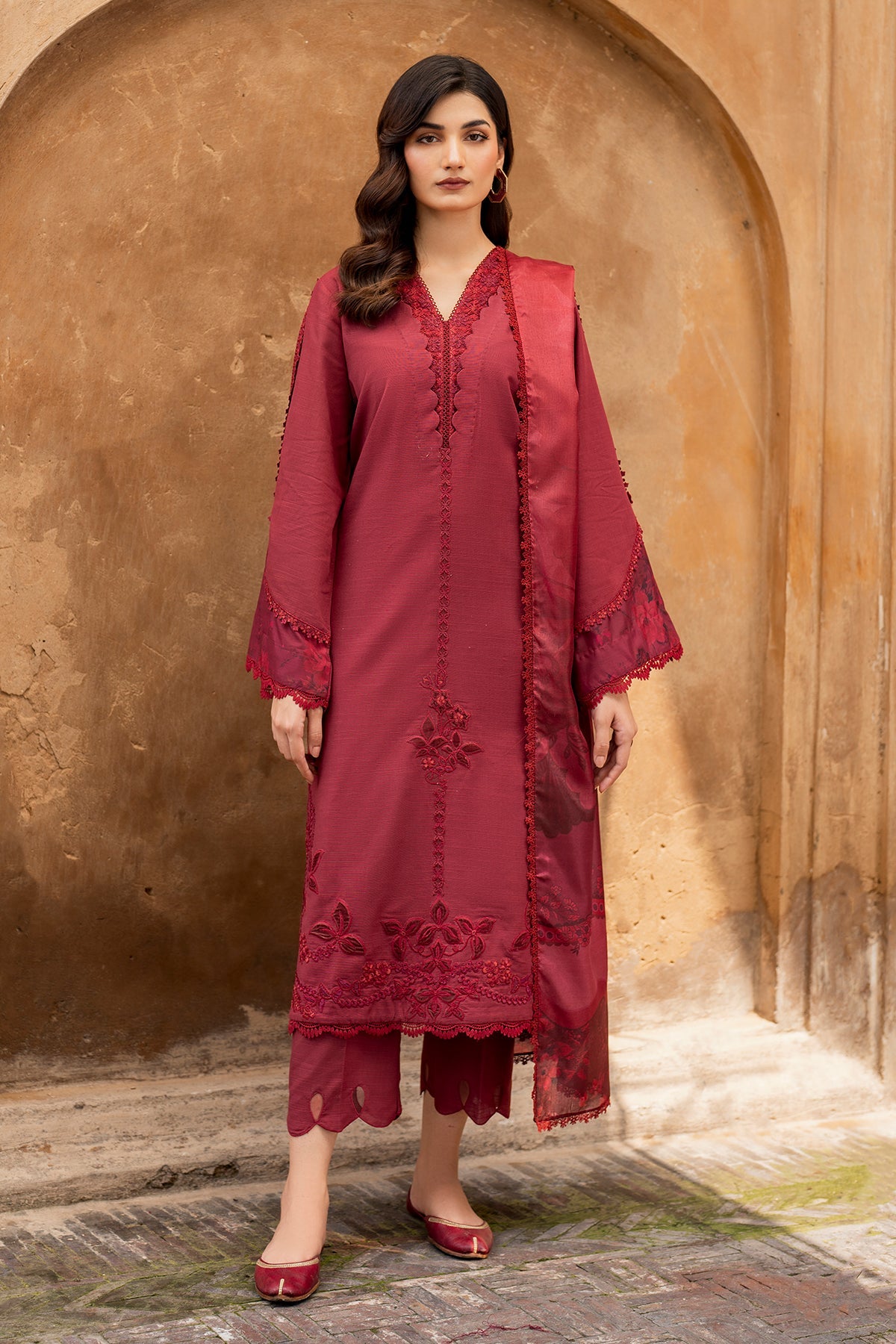 EMBROIDERED KHADDAR SF-739