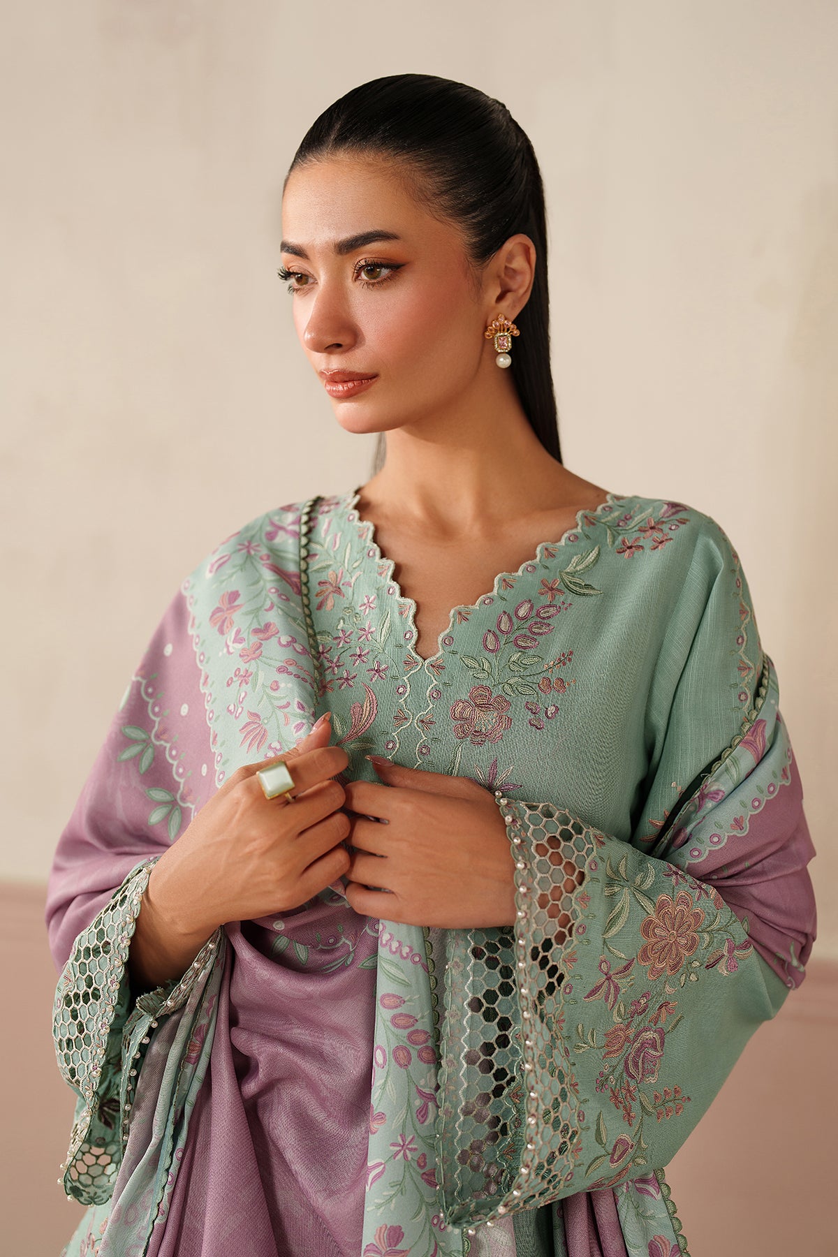 EMBROIDERED KHADDAR SF-4355