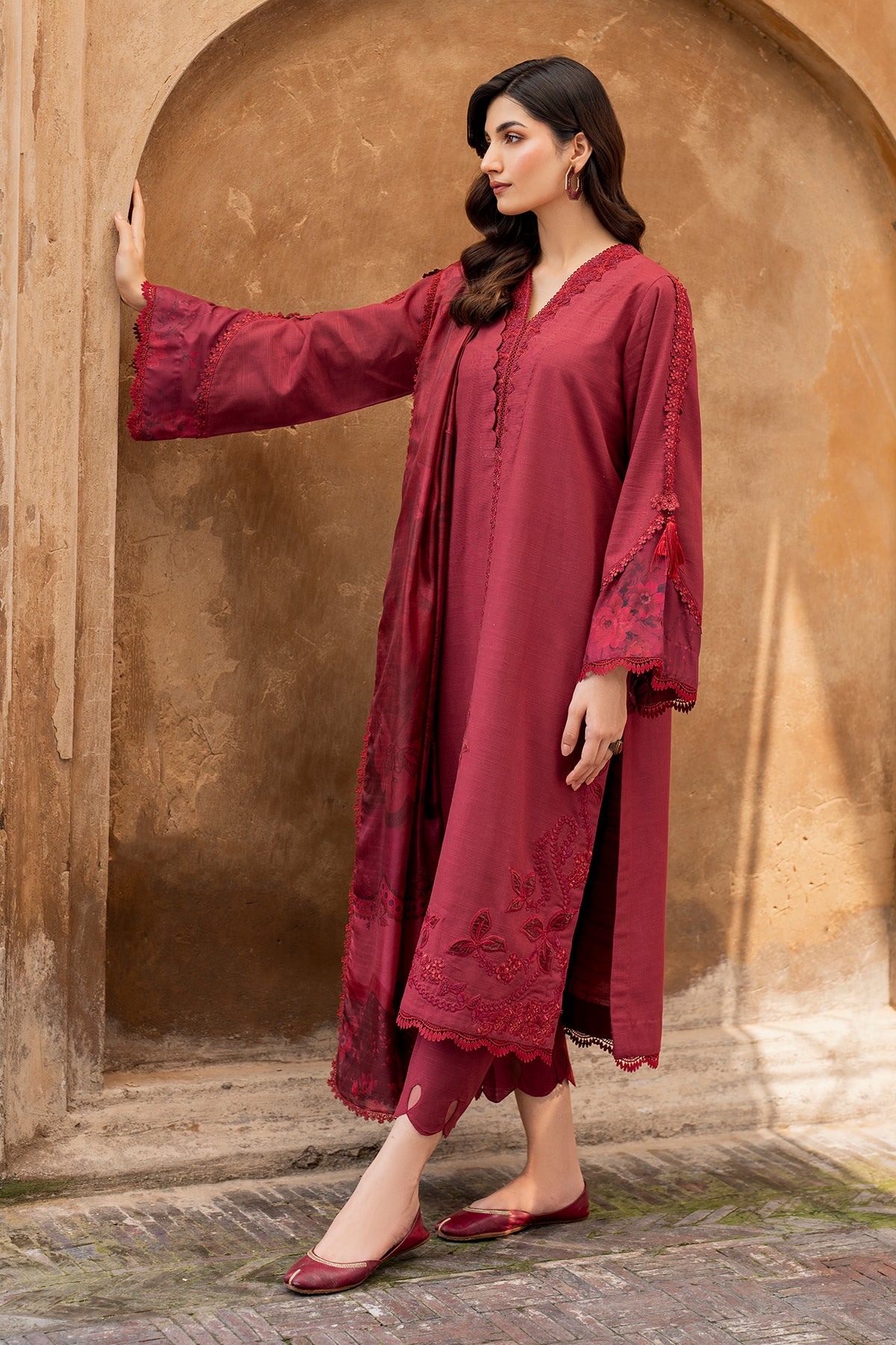 EMBROIDERED KHADDAR UF-739