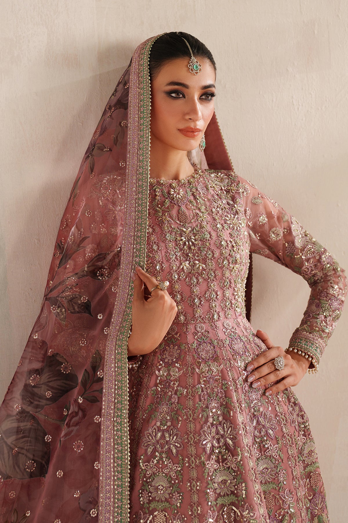 EMBROIDERED NET SF-4377