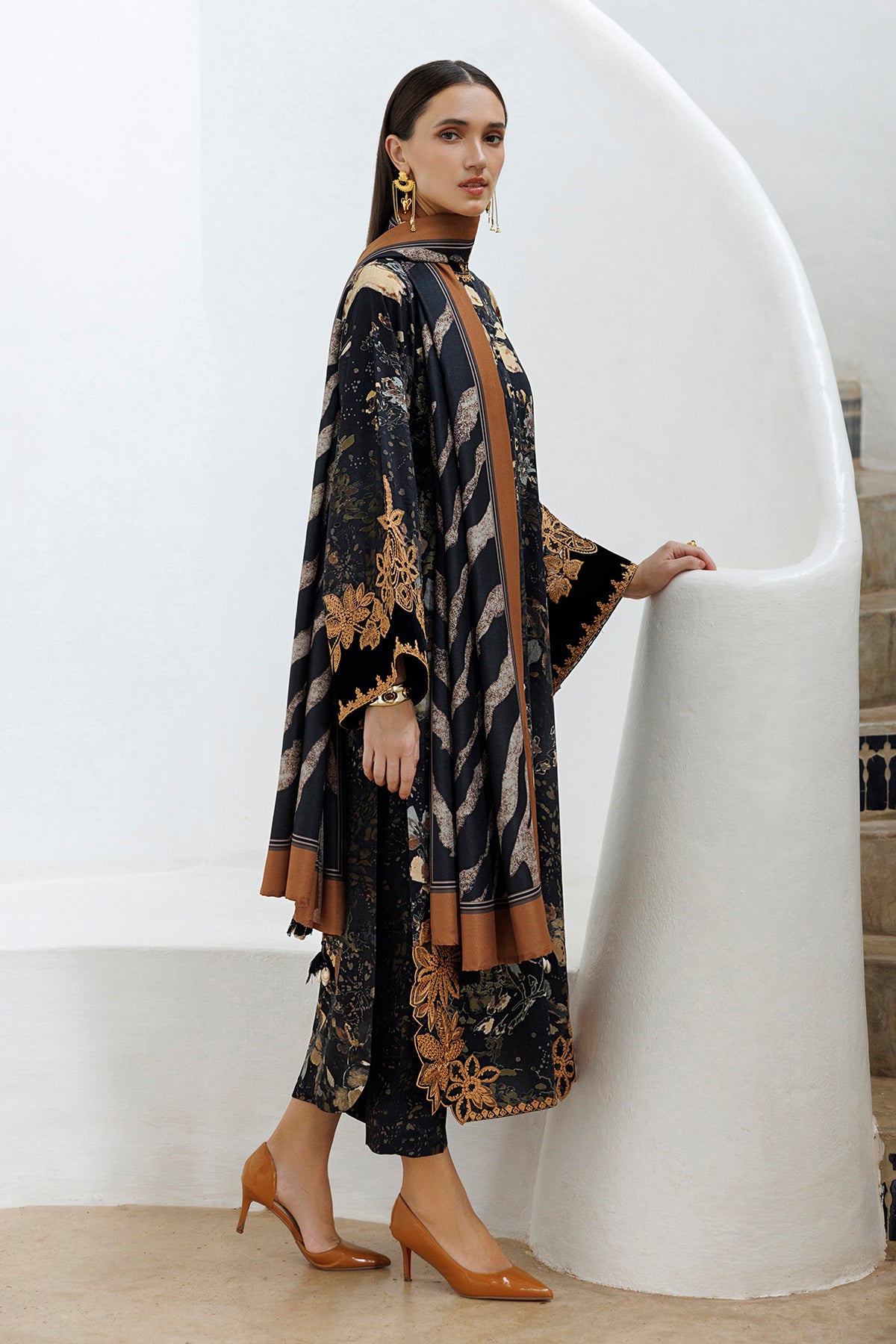 EMBROIDERED VISCOSE SILK SF-4588