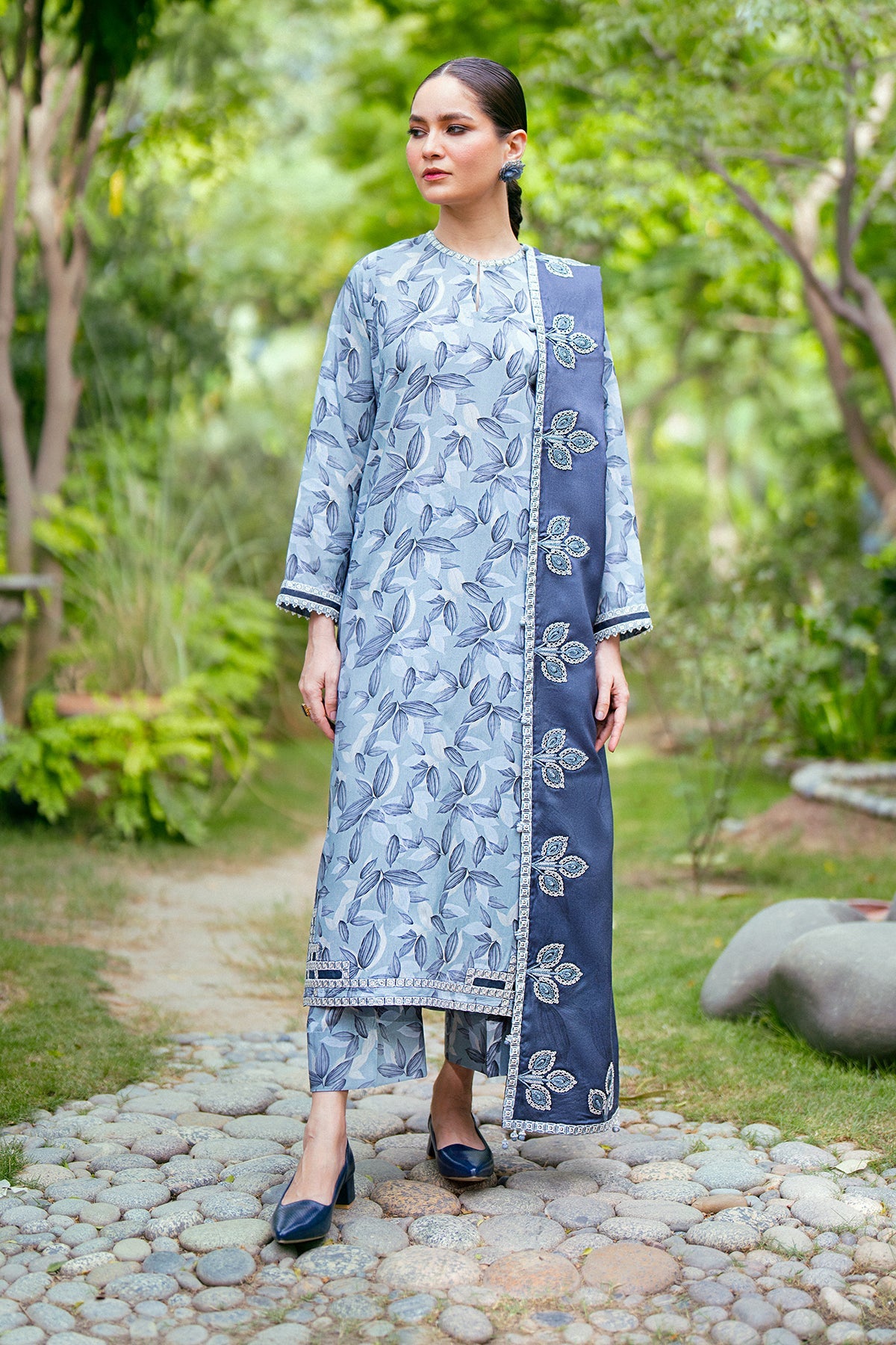 EMBROIDERED VISCOSE SF-778