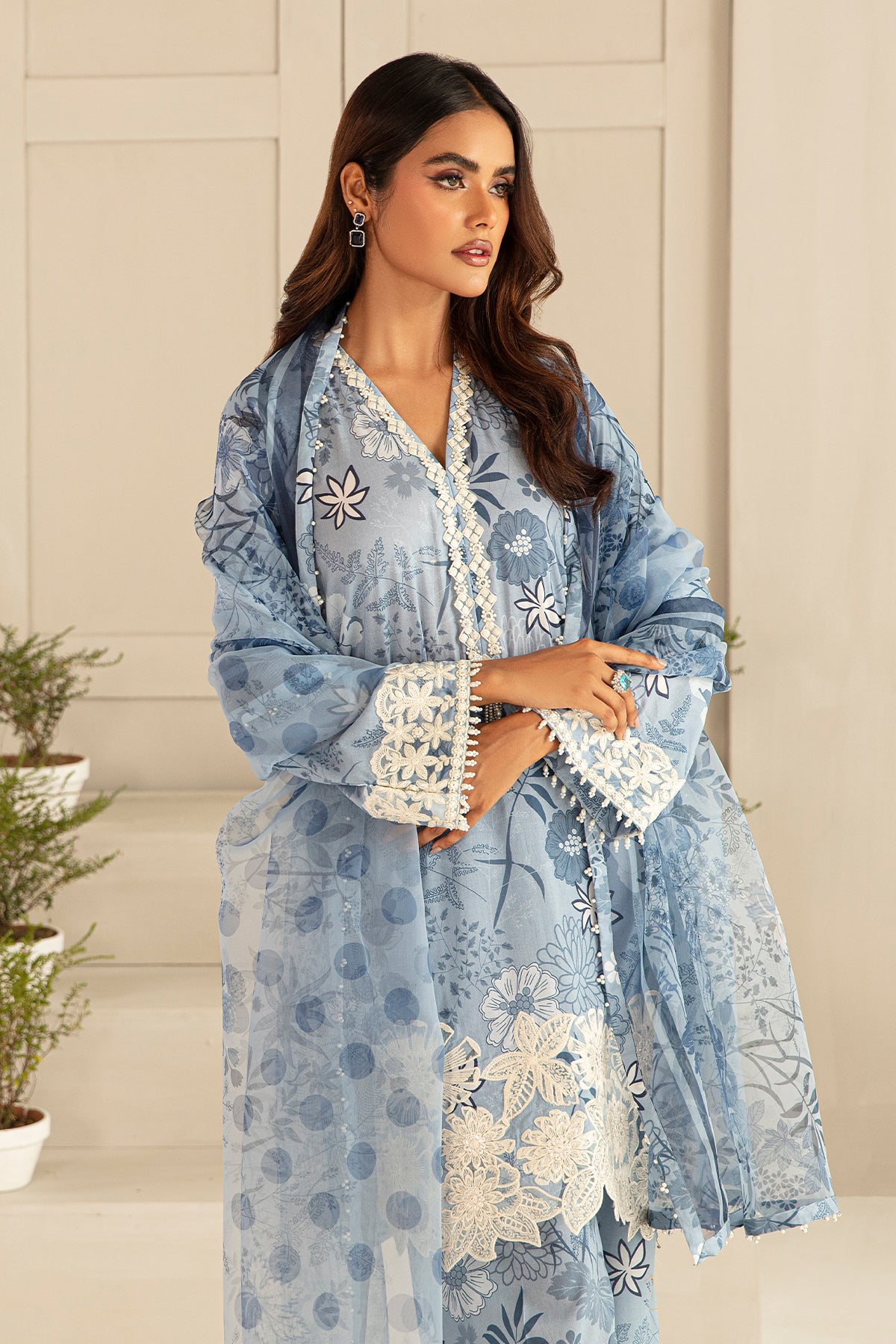 EMBROIDERED LAWN UF-398