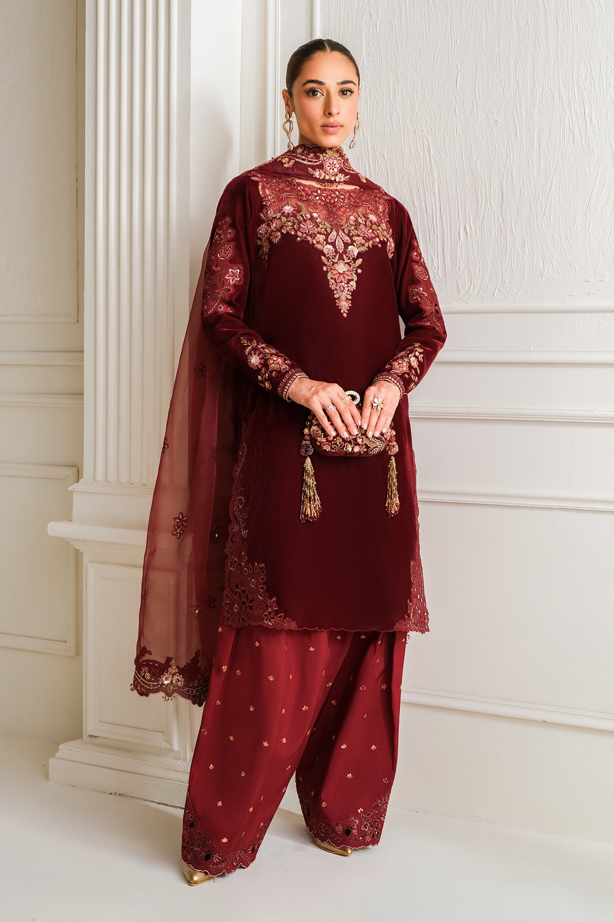 EMBROIDERED VELVET UF-747