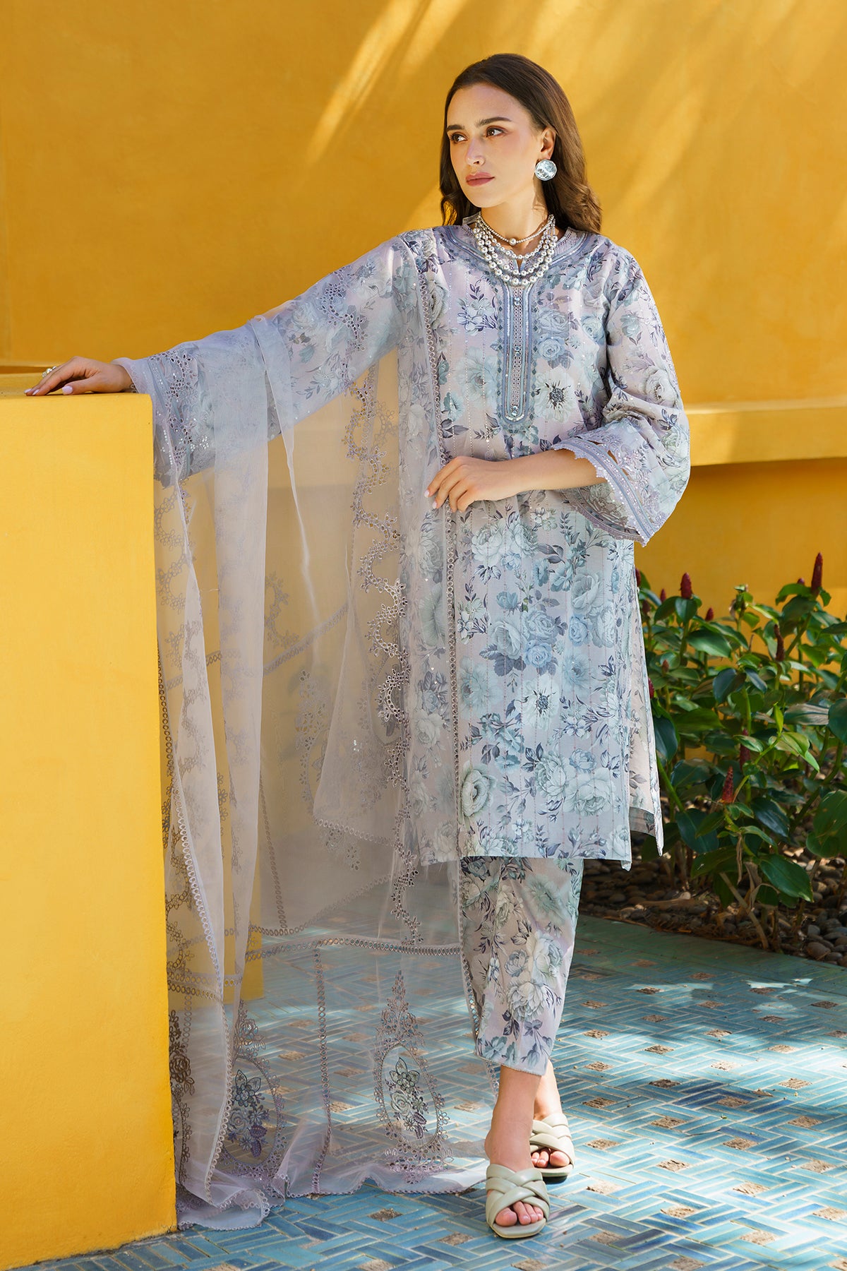 EMBROIDERED PRINTED LAWN UF-580