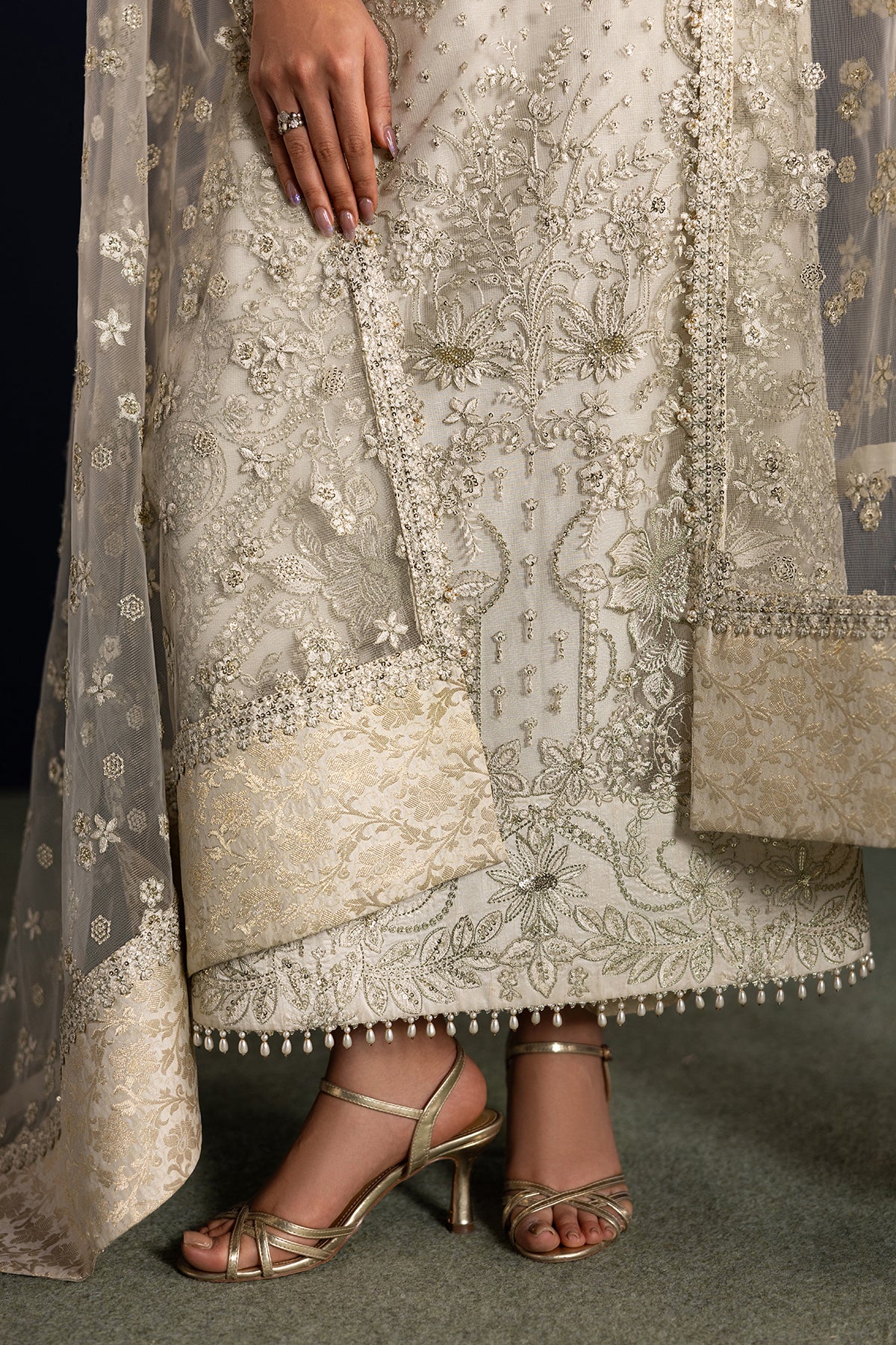 EMBROIDERED NET UF-4448
