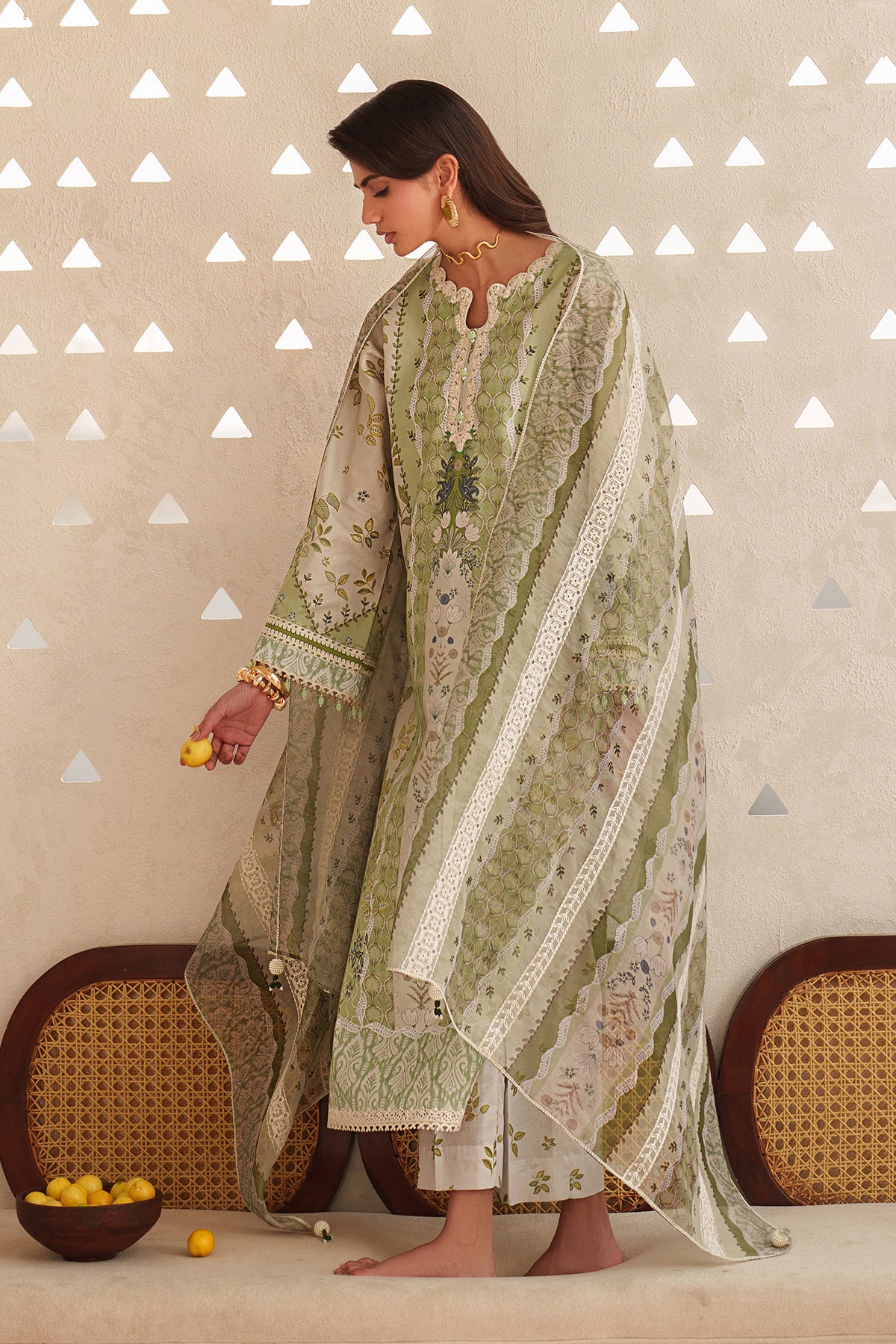 EMBROIDERED LAWN SF-4406