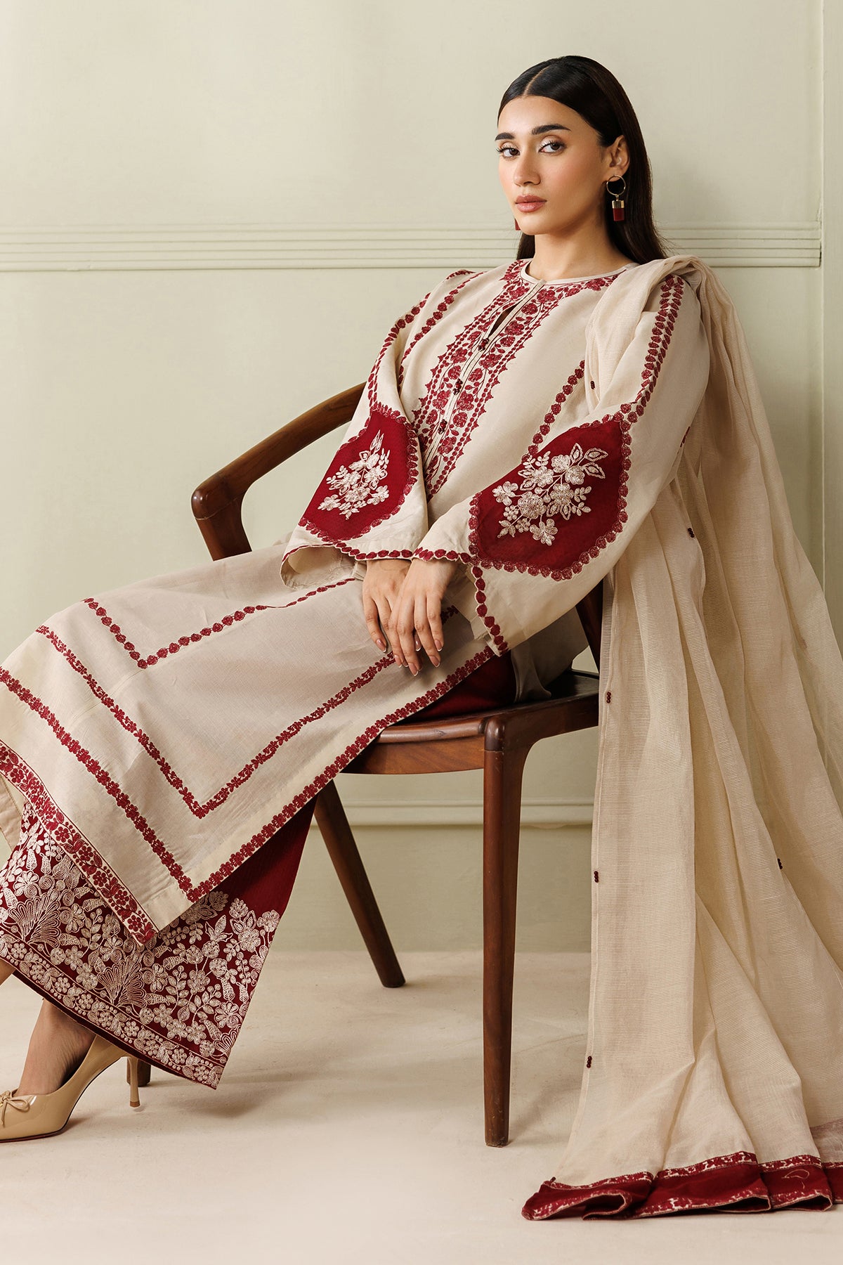 EMBROIDERED LAWN SF-4421