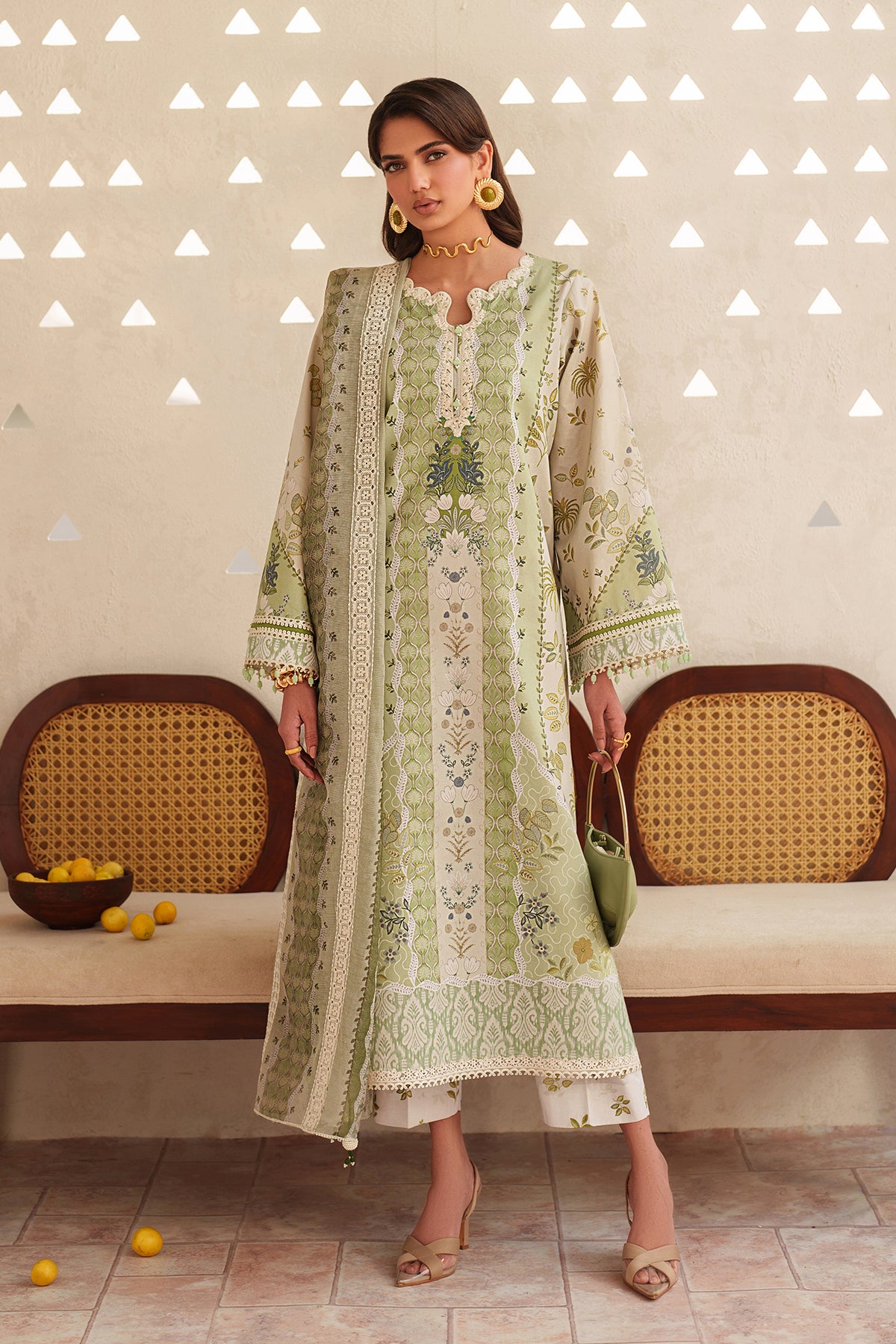 EMBROIDERED LAWN SF-4406