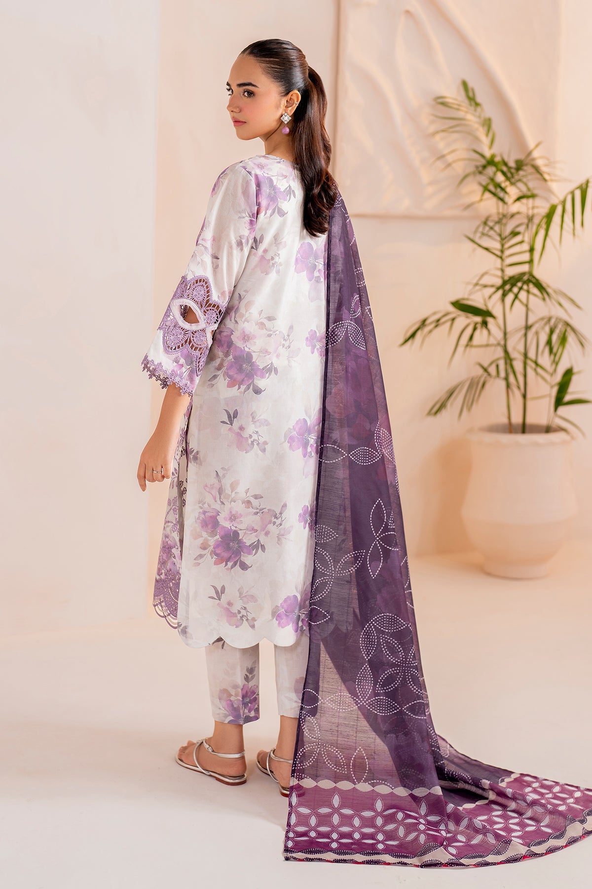 EMBROIDERED PRINTED LAWN SF-713