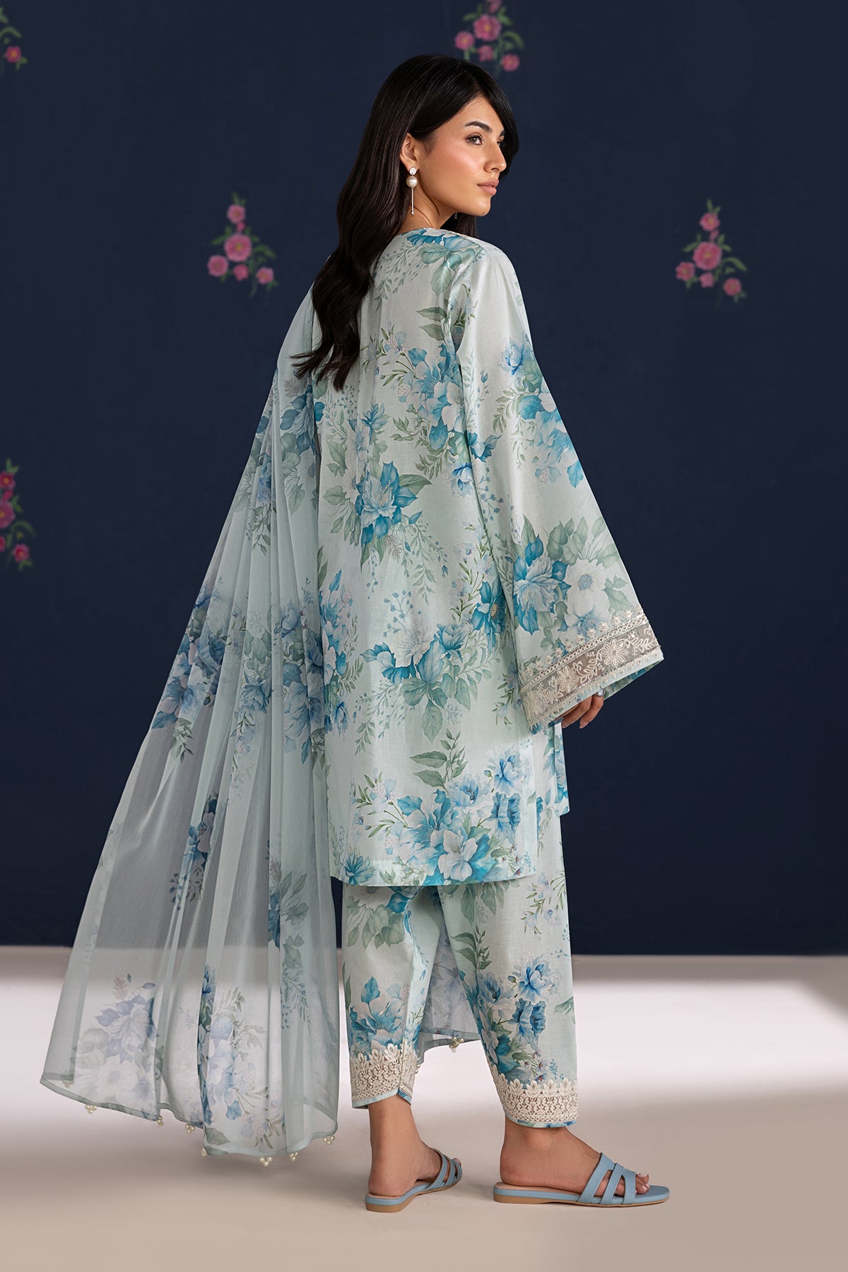 EMBROIDERED LAWN UF-4461