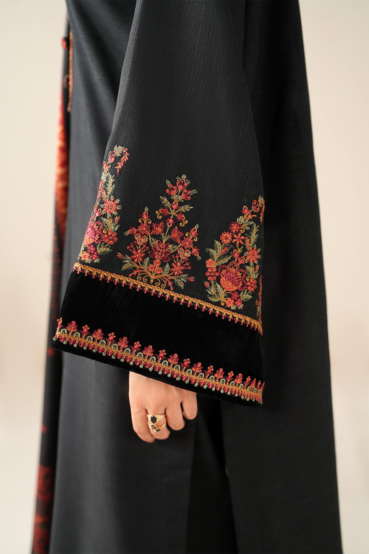 EMBROIDERED KHADDAR PR-1195
