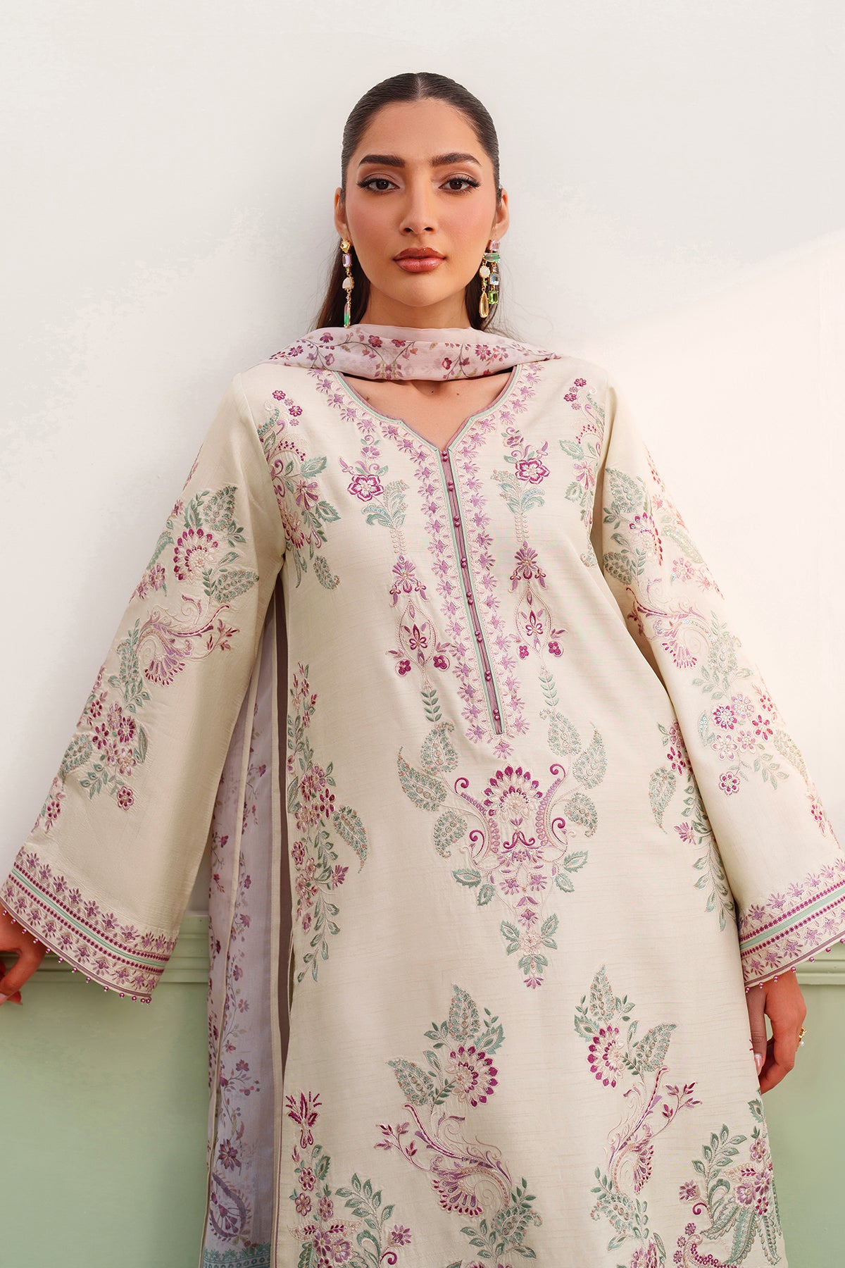 EMBROIDERED RAW SILK UF-4385