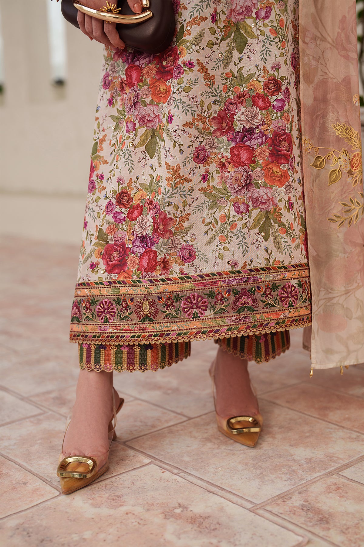 EMBROIDERED LAWN SF-4407