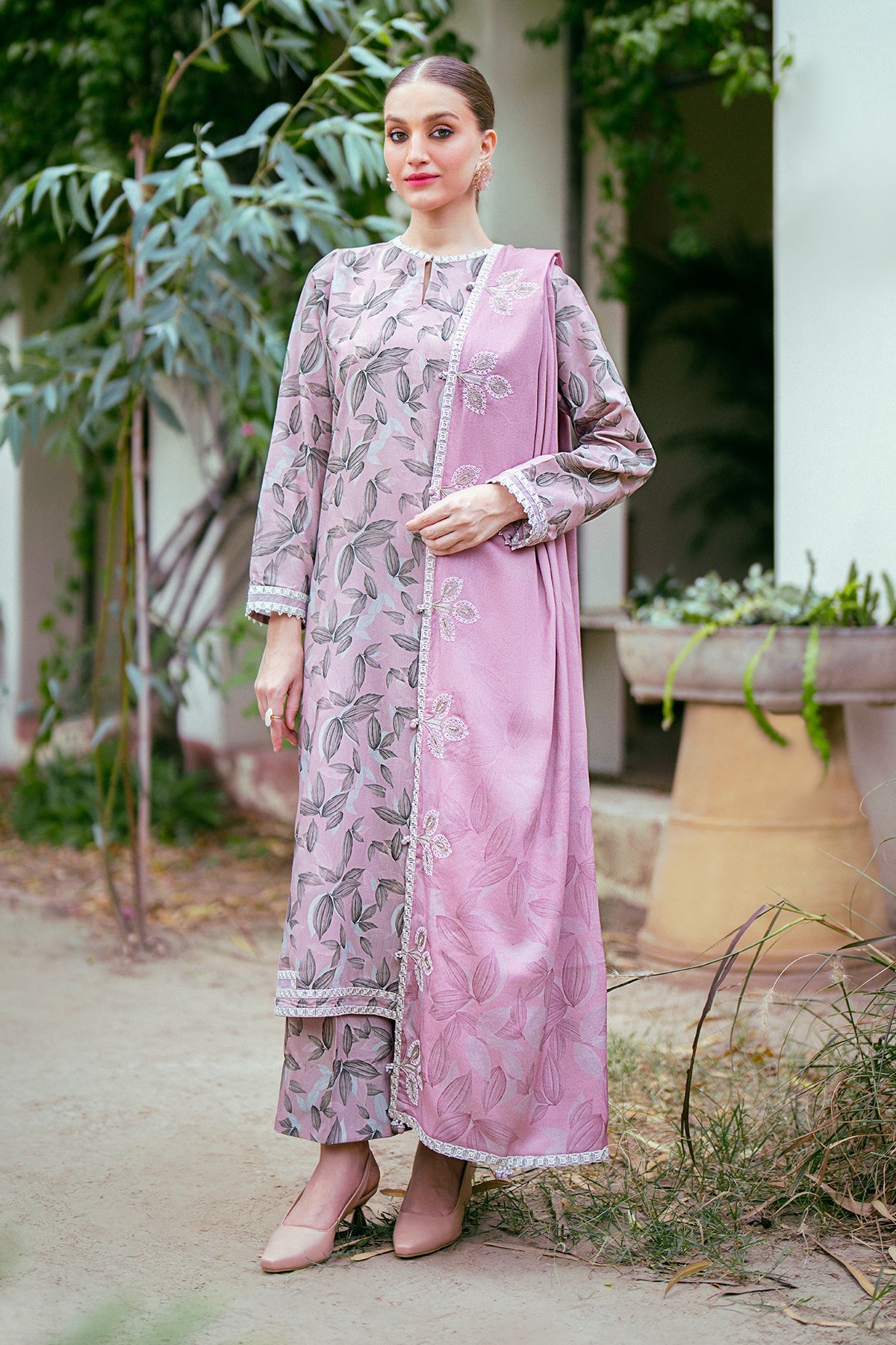 EMBROIDERED VISCOSE SF-779