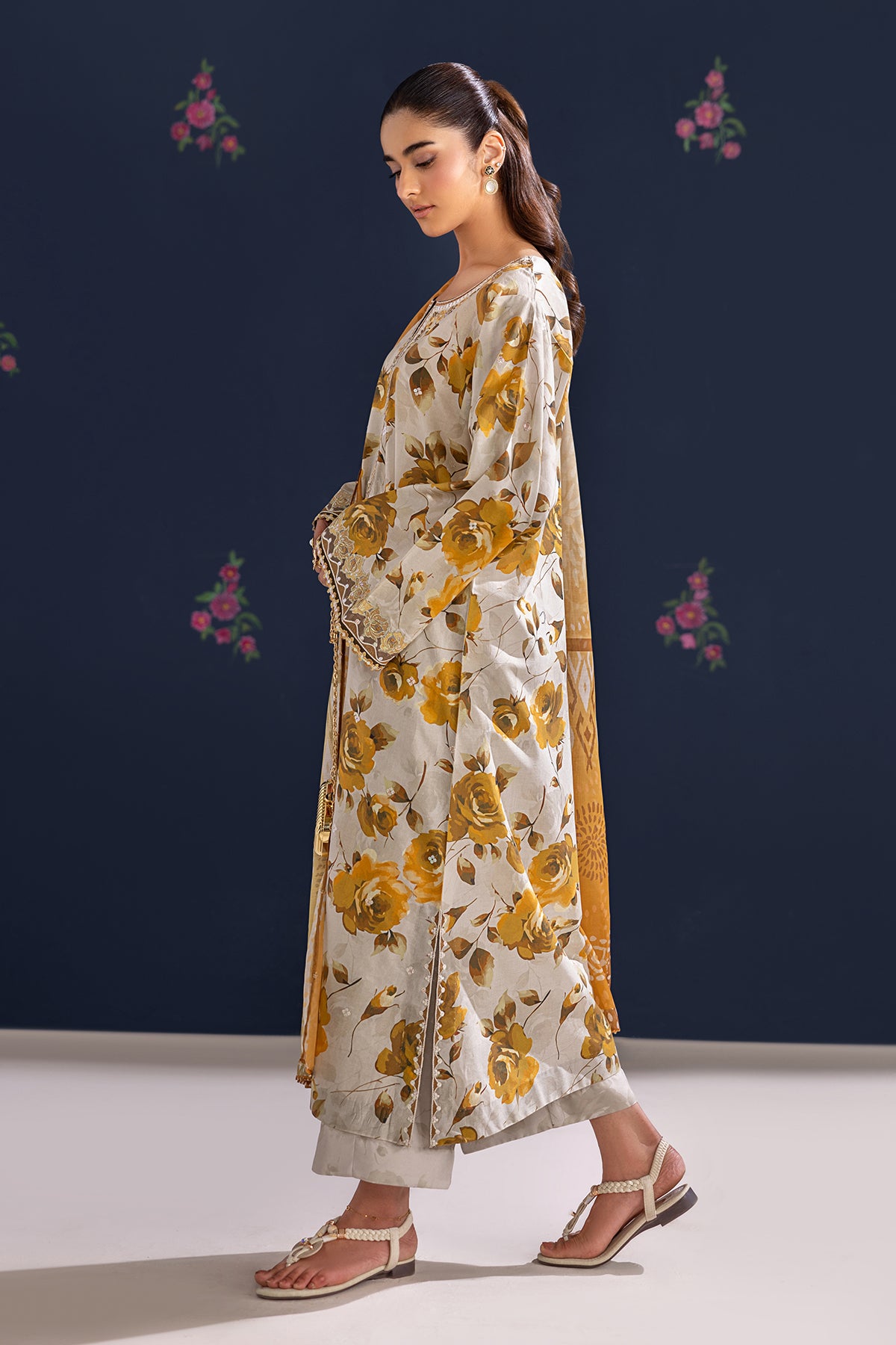 EMBROIDERED LAWN SF-4462