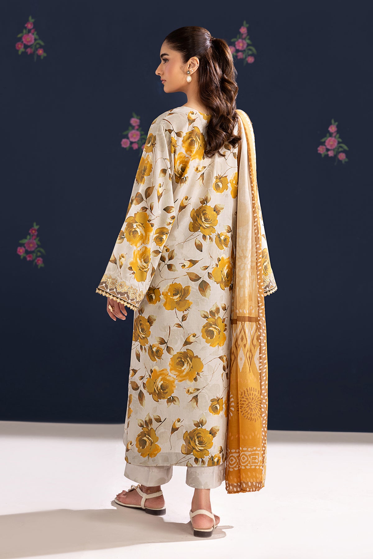 EMBROIDERED LAWN SF-4462