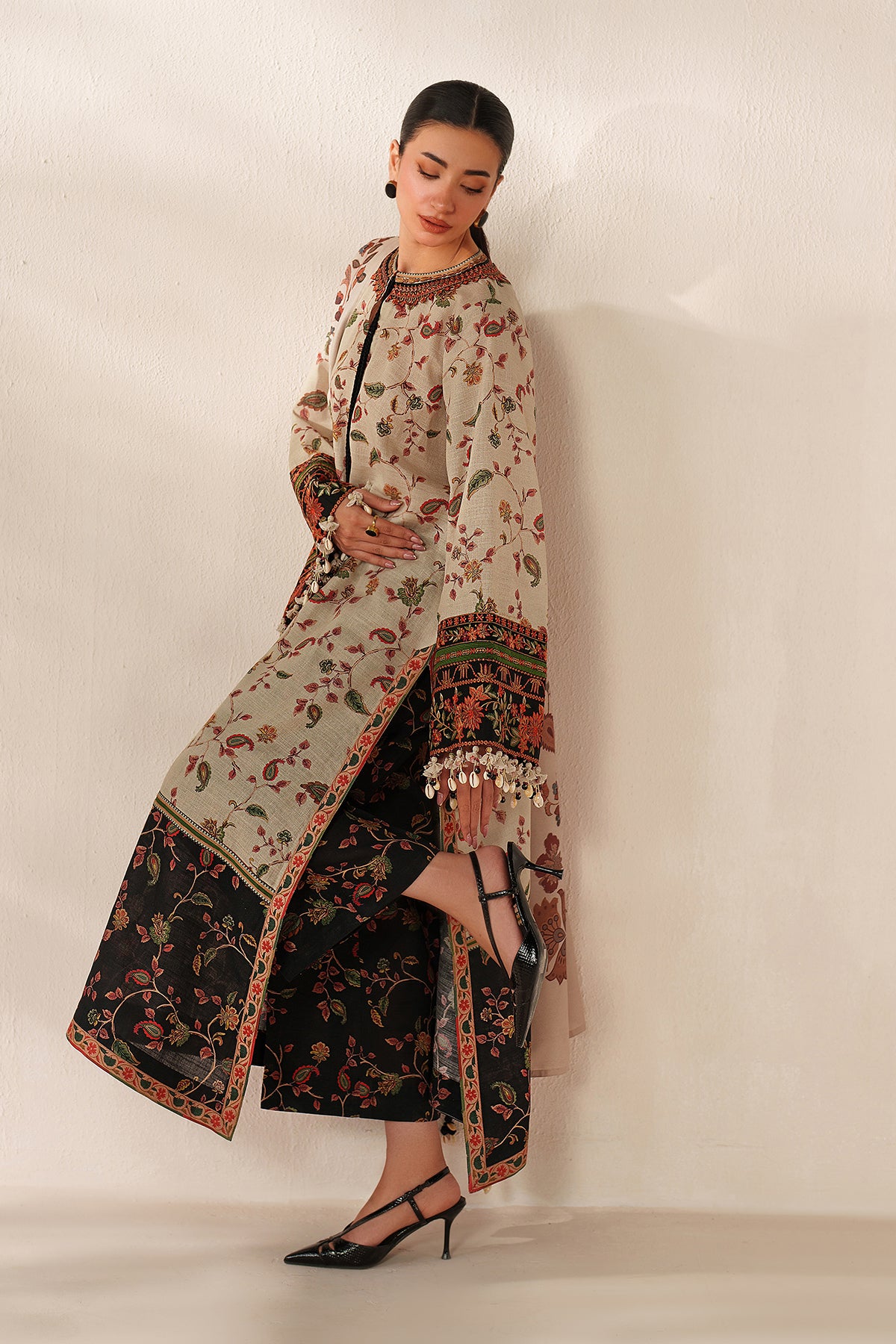 EMBROIDERED KHADDAR SF-4356