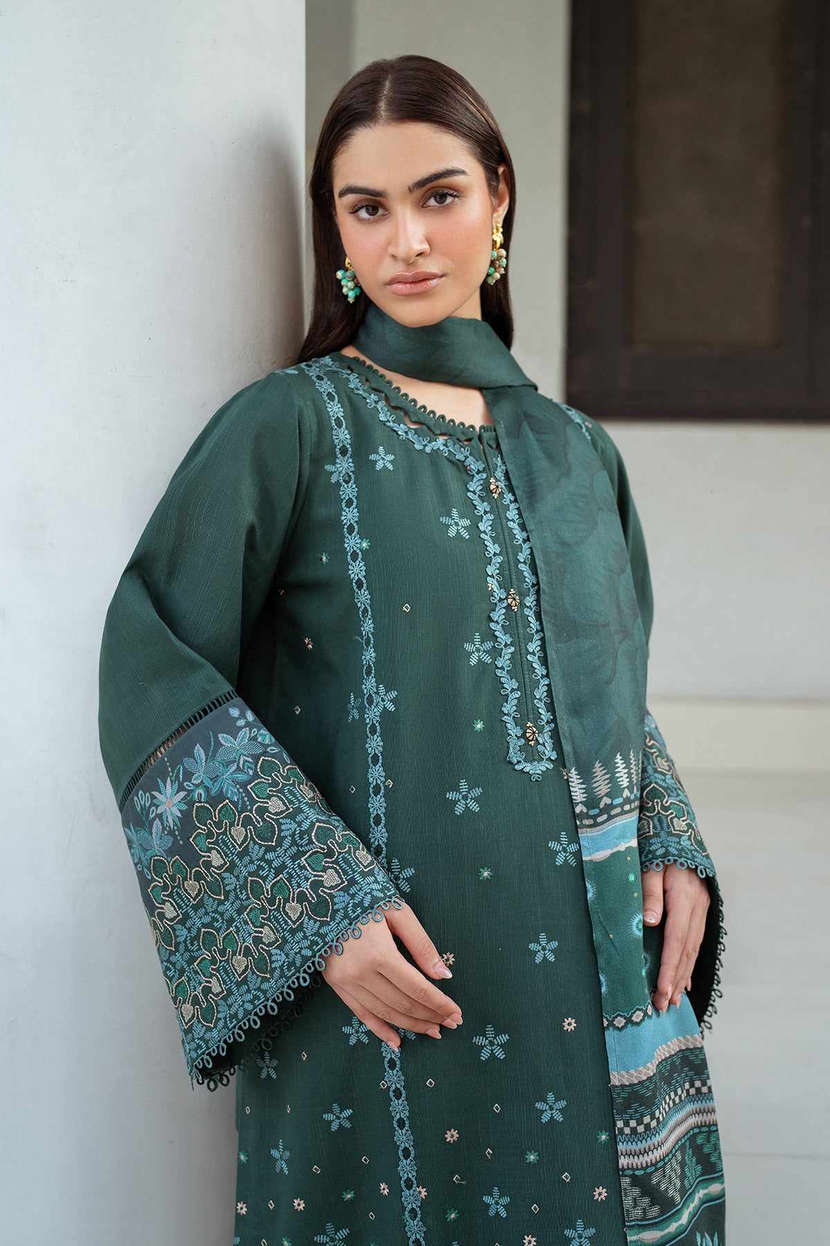 EMBROIDERED KHADDAR SF-4005