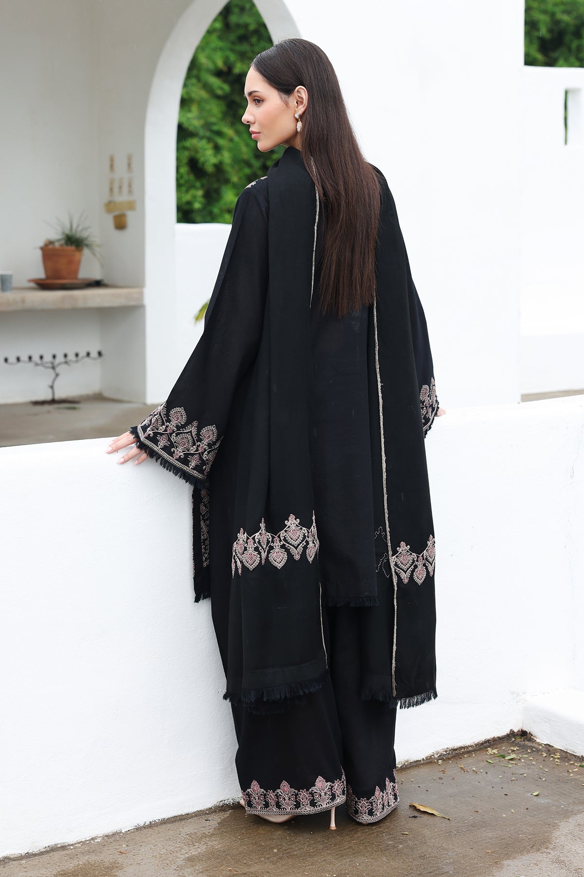 EMBROIDERED KHADDAR SF-4622