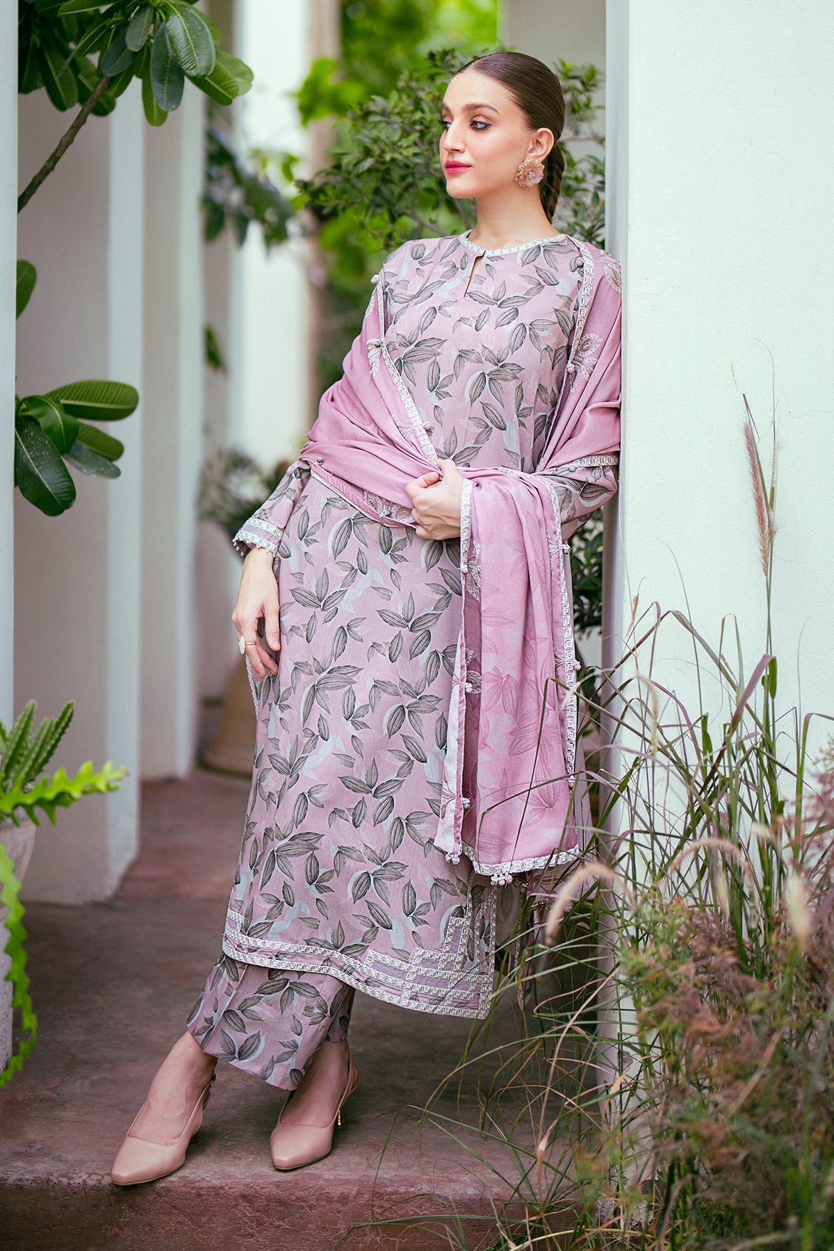 EMBROIDERED VISCOSE SF-779