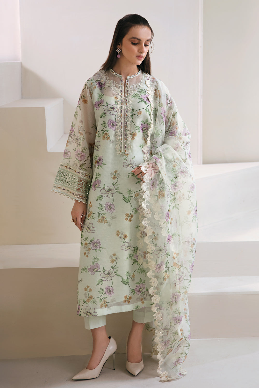 EMBROIDERED COTTON PATTI UF-367