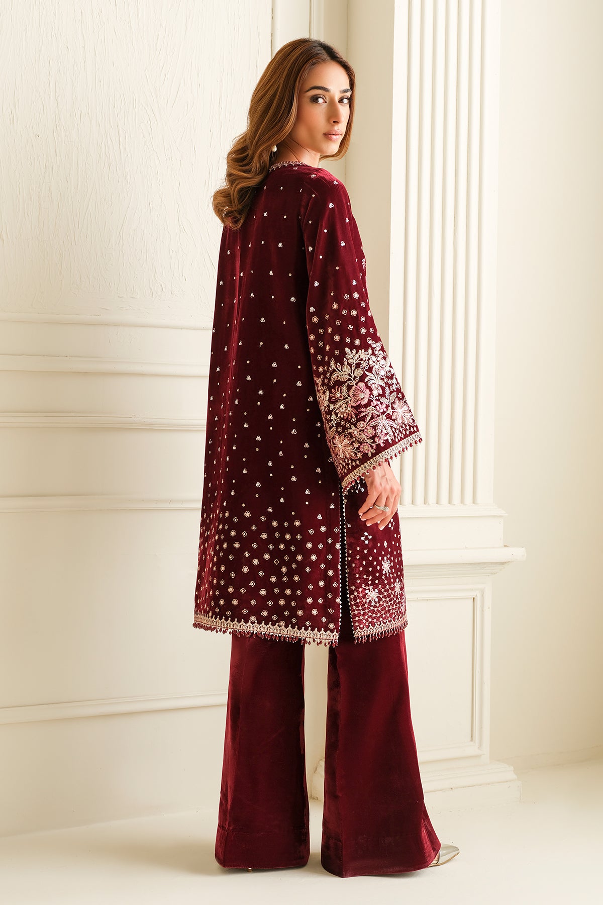 EMBROIDERED VELVET SF-743