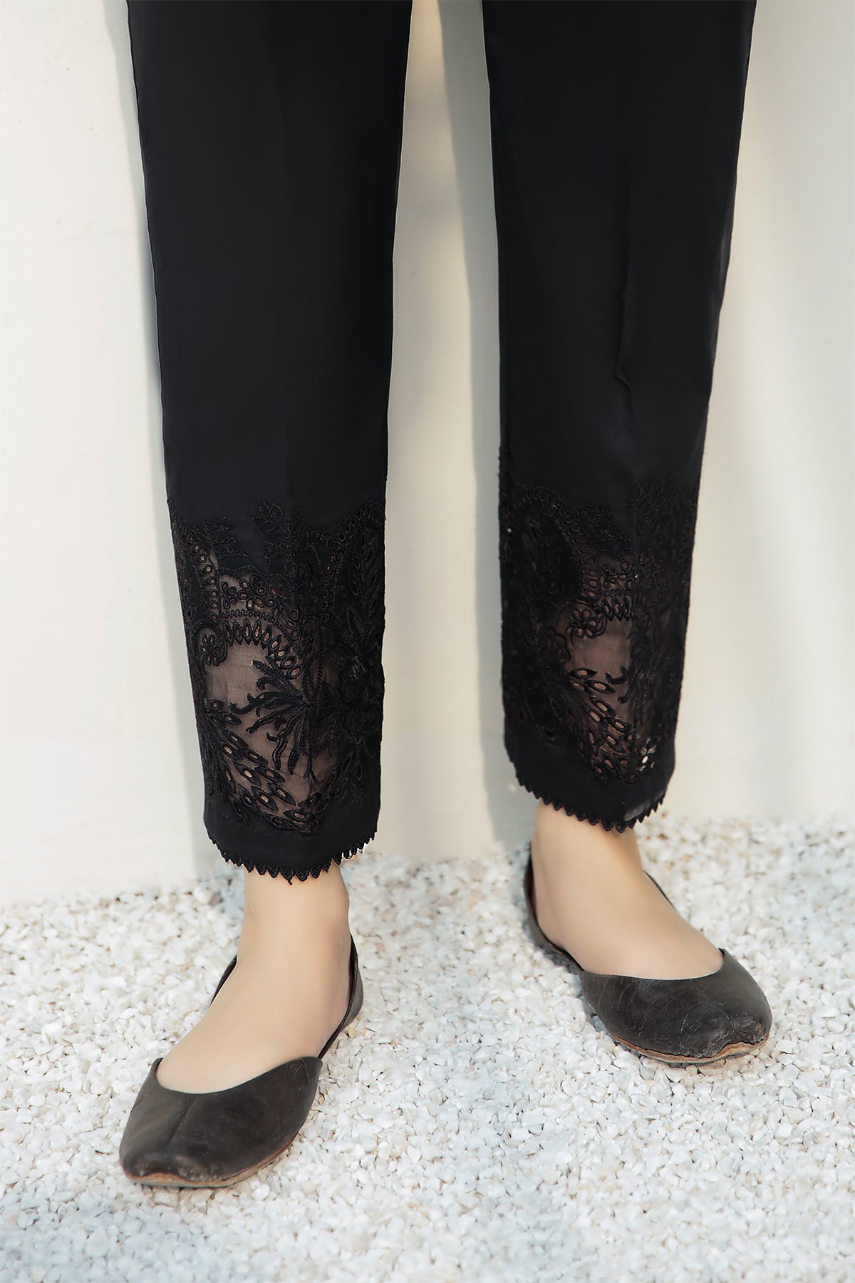 EMBROIDERED COTTON TROUSER 228