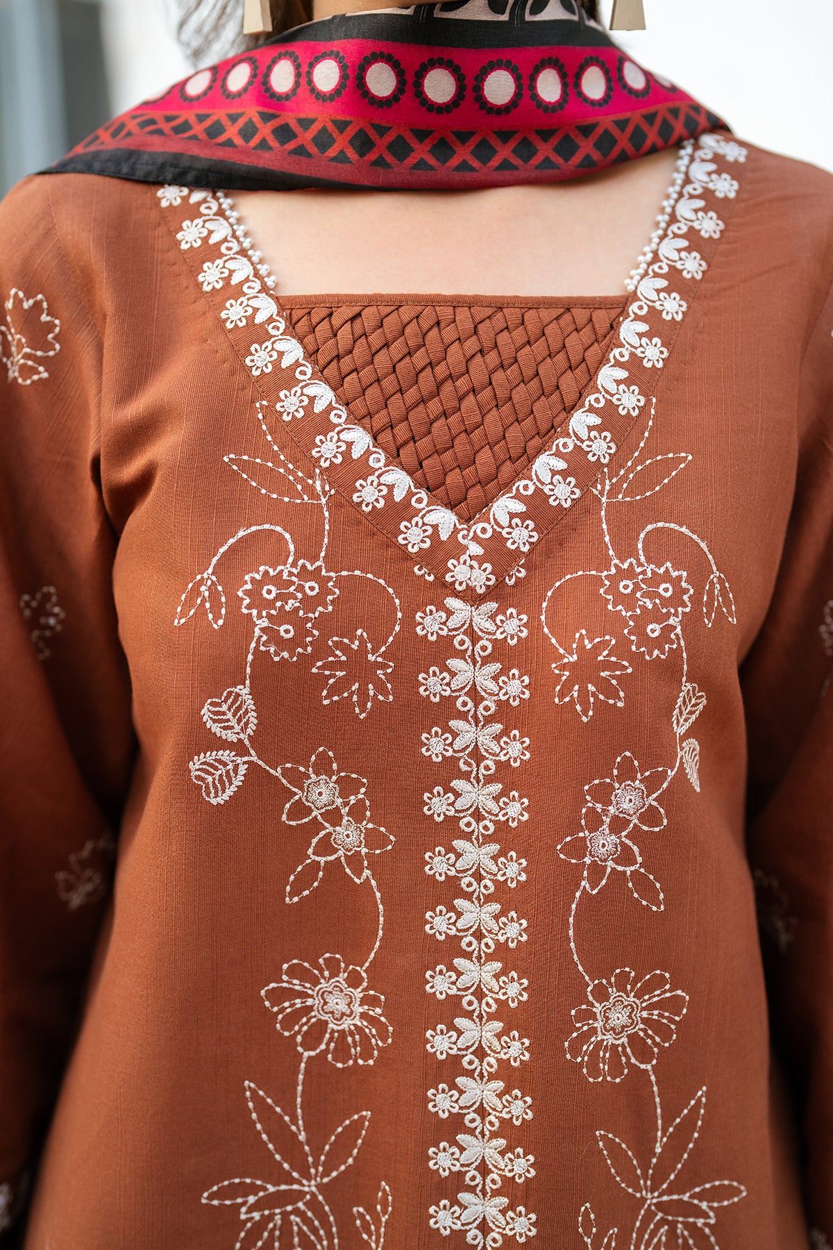 EMBROIDERED KHADDAR SF-4007