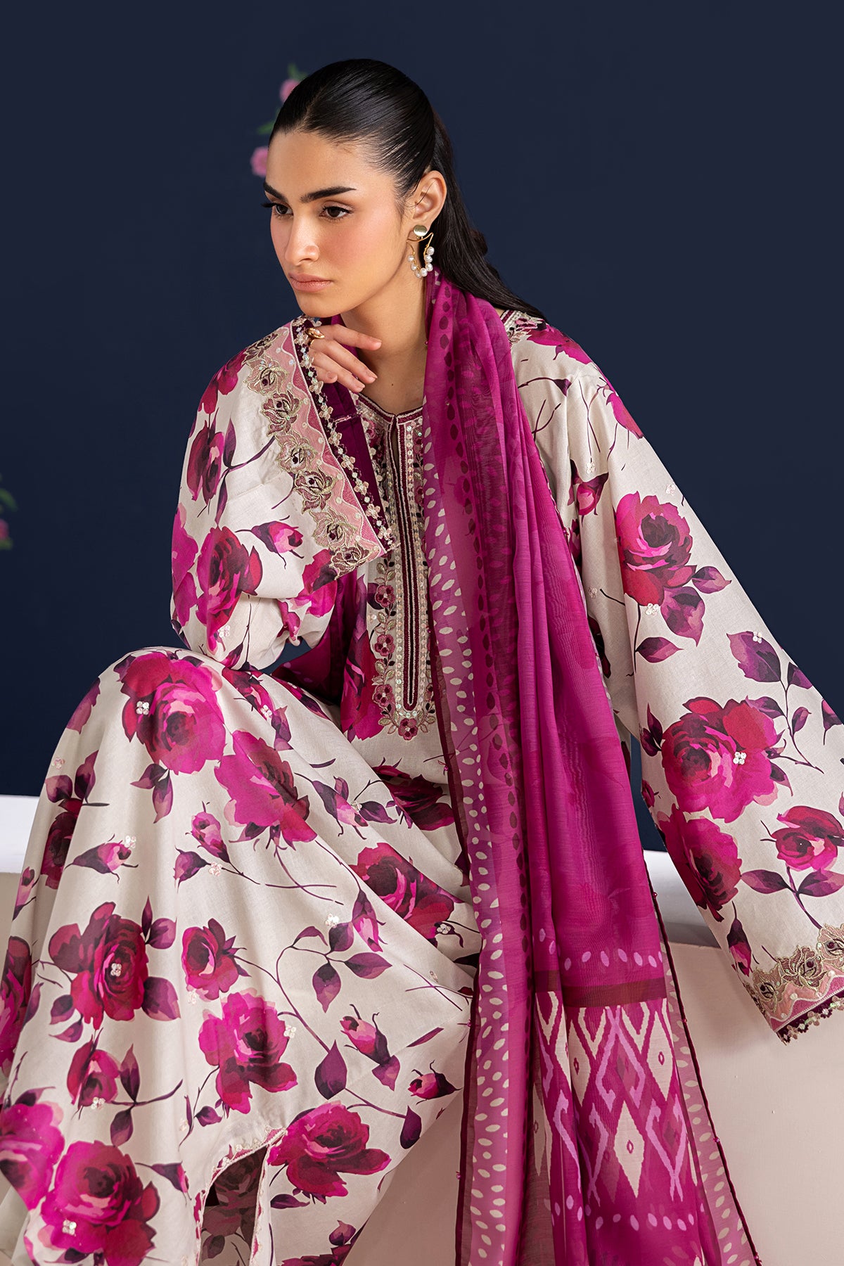 EMBROIDERED LAWN SF-4463