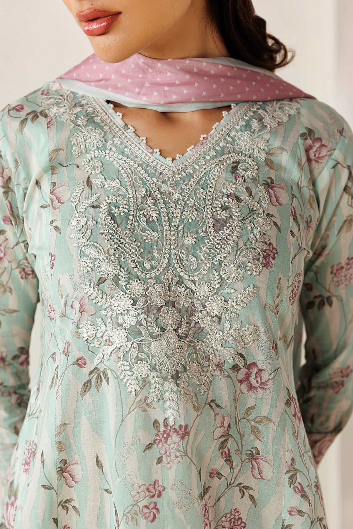 EMBROIDERED LAWN SF-4478